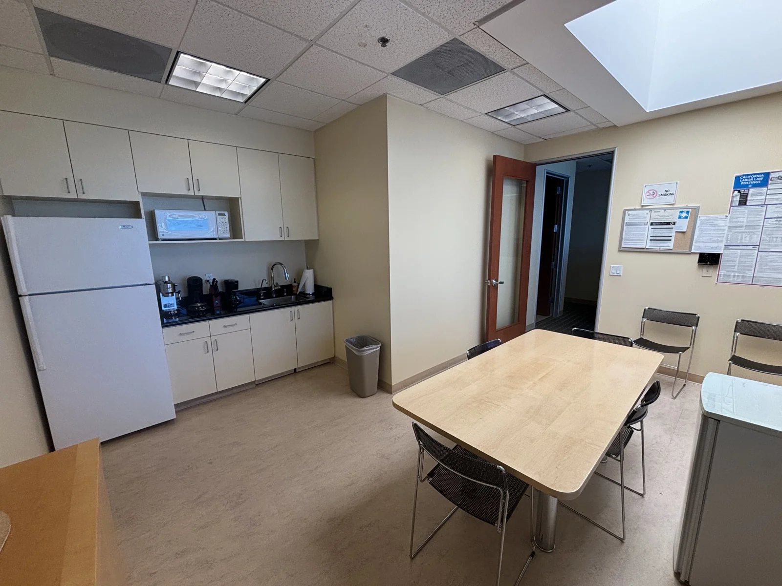 Torrance Fwy Business Ctr — Sale in Torrance, CA, photo 4 of 8