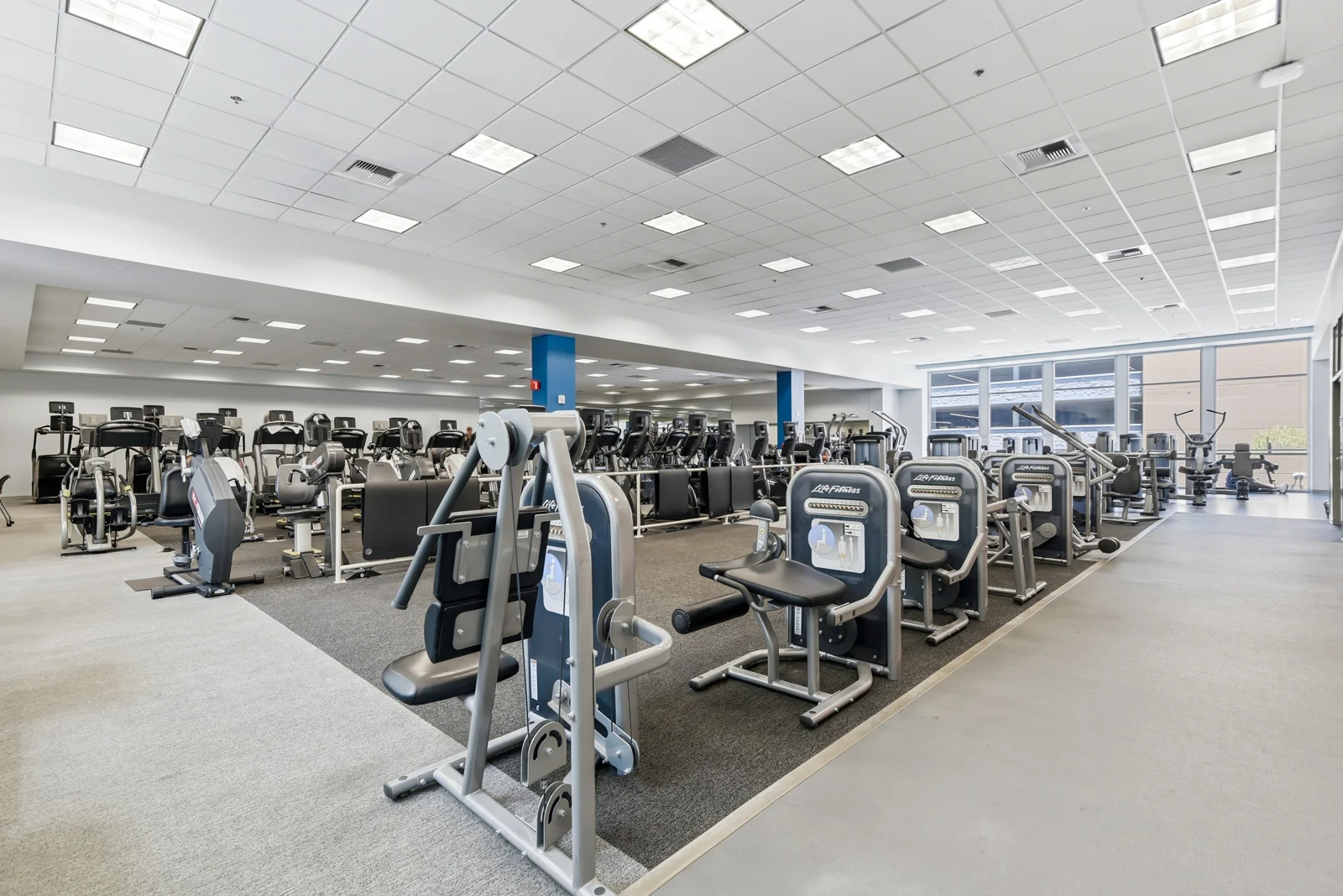 Henry Mayo Fitness & Health Center — Sale in Santa Clarita, CA, photo 5 of 8
