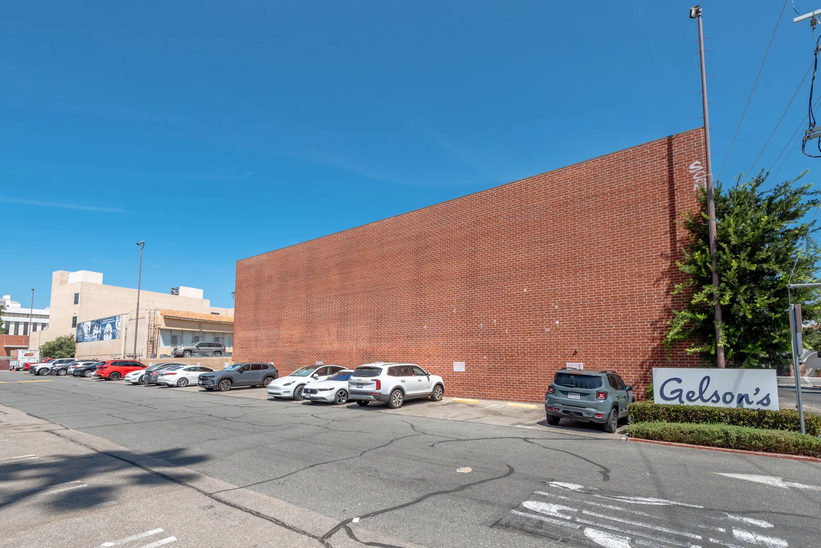 16400 Ventura Boulevard — Sale in Los Angeles, CA, photo 6 of 8