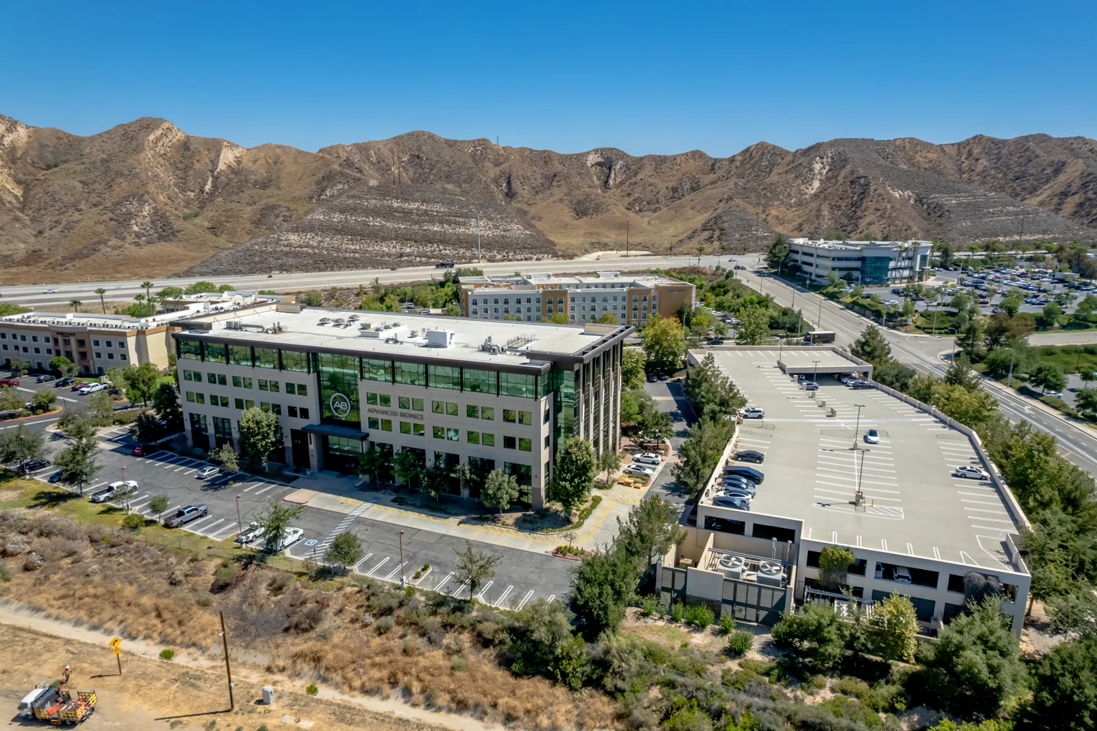 Summit Oaks — Sale in Santa Clarita, CA, photo 6 of 8
