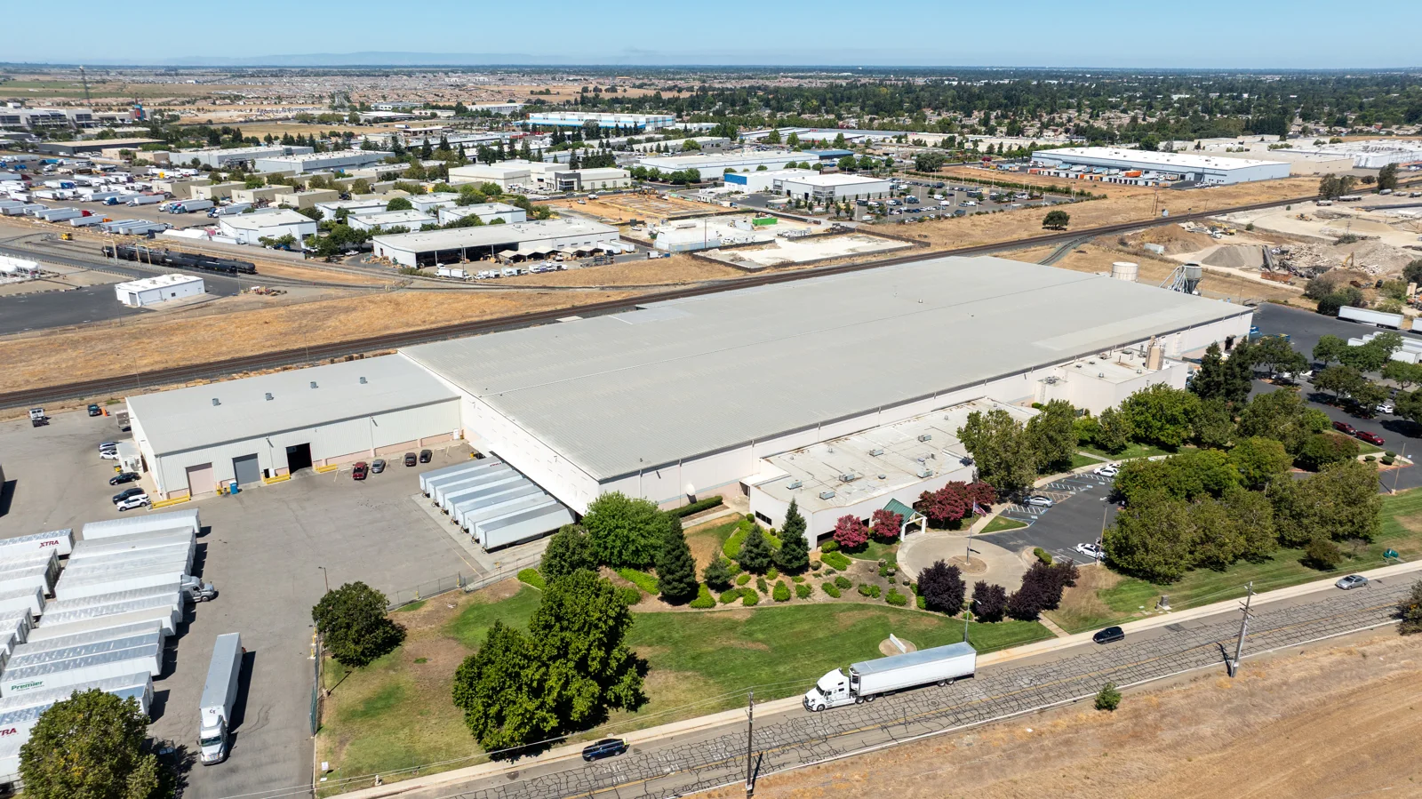 For Sale | 10268 Waterman Road — Sale in Elk Grove, CA, photo 1 of 4