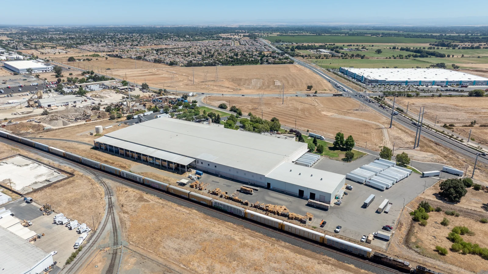 For Sale | 10268 Waterman Road — Sale in Elk Grove, CA, photo 3 of 4