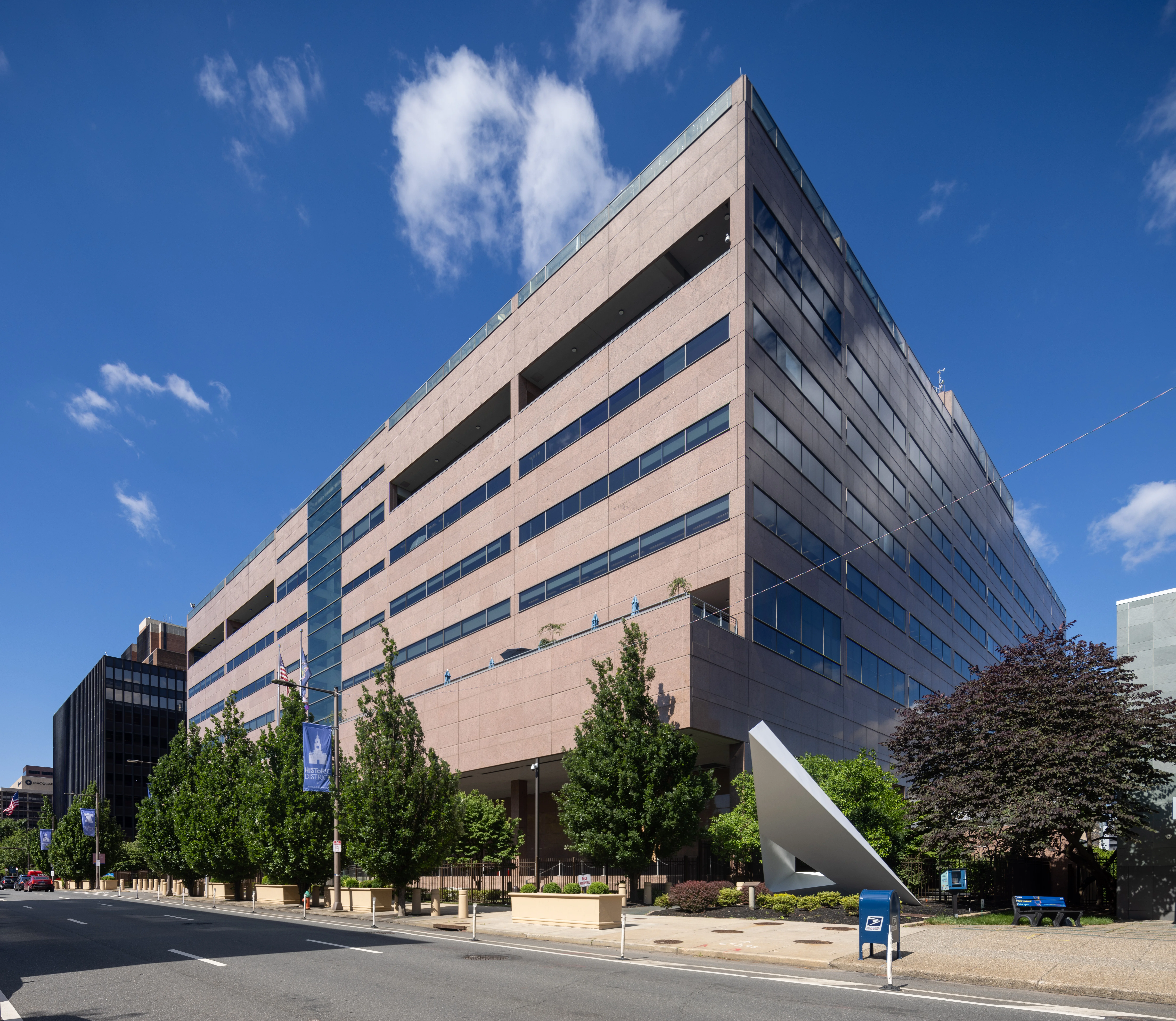 Federal Reserve Building — Lease in Philadelphia, PA, photo 1 of 4