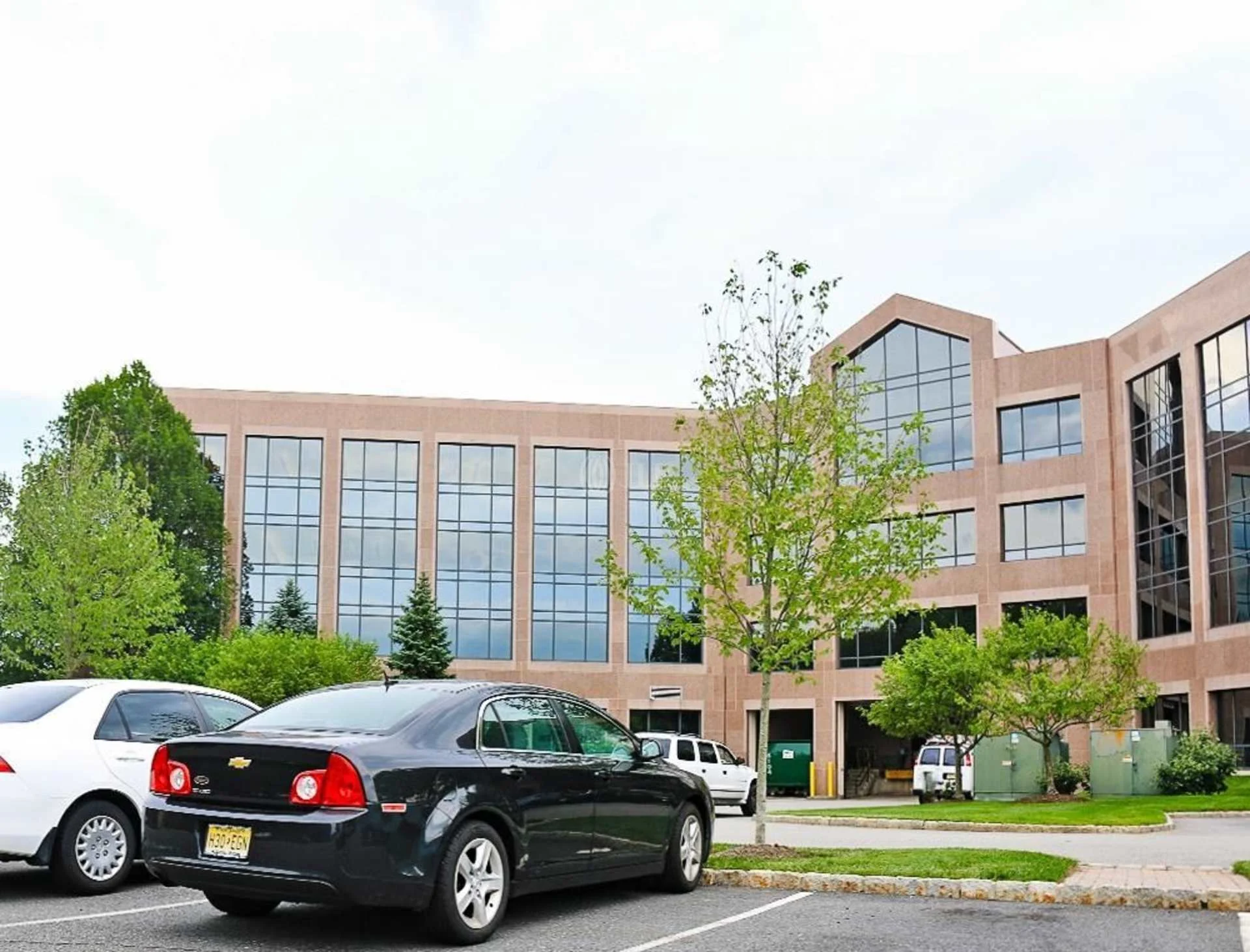 100 Campus Dr — Lease in Florham Park, NJ, photo 7 of 8