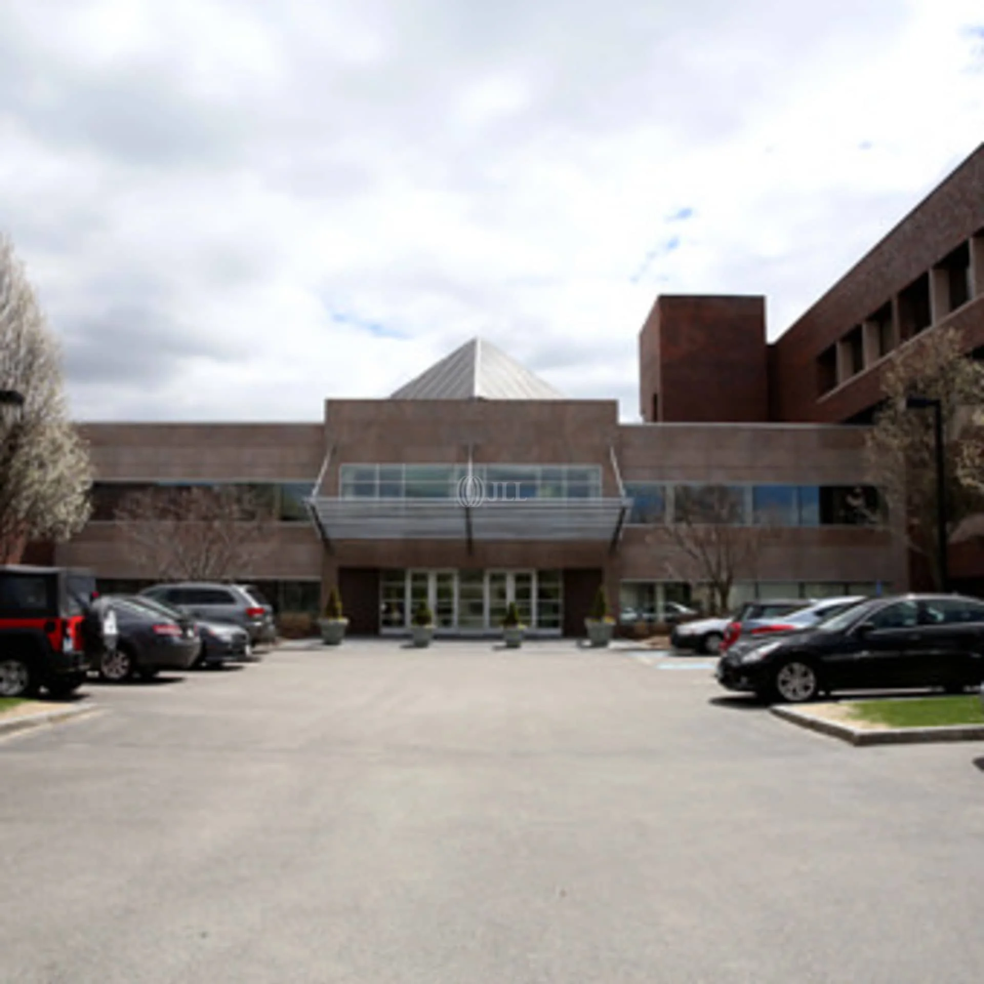 Three Allied — Lease in Dedham, MA, photo 2 of 4