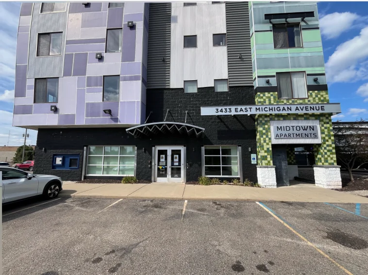 3433 East Michigan Avenue — Lease in Lansing, MI, photo 2 of 8