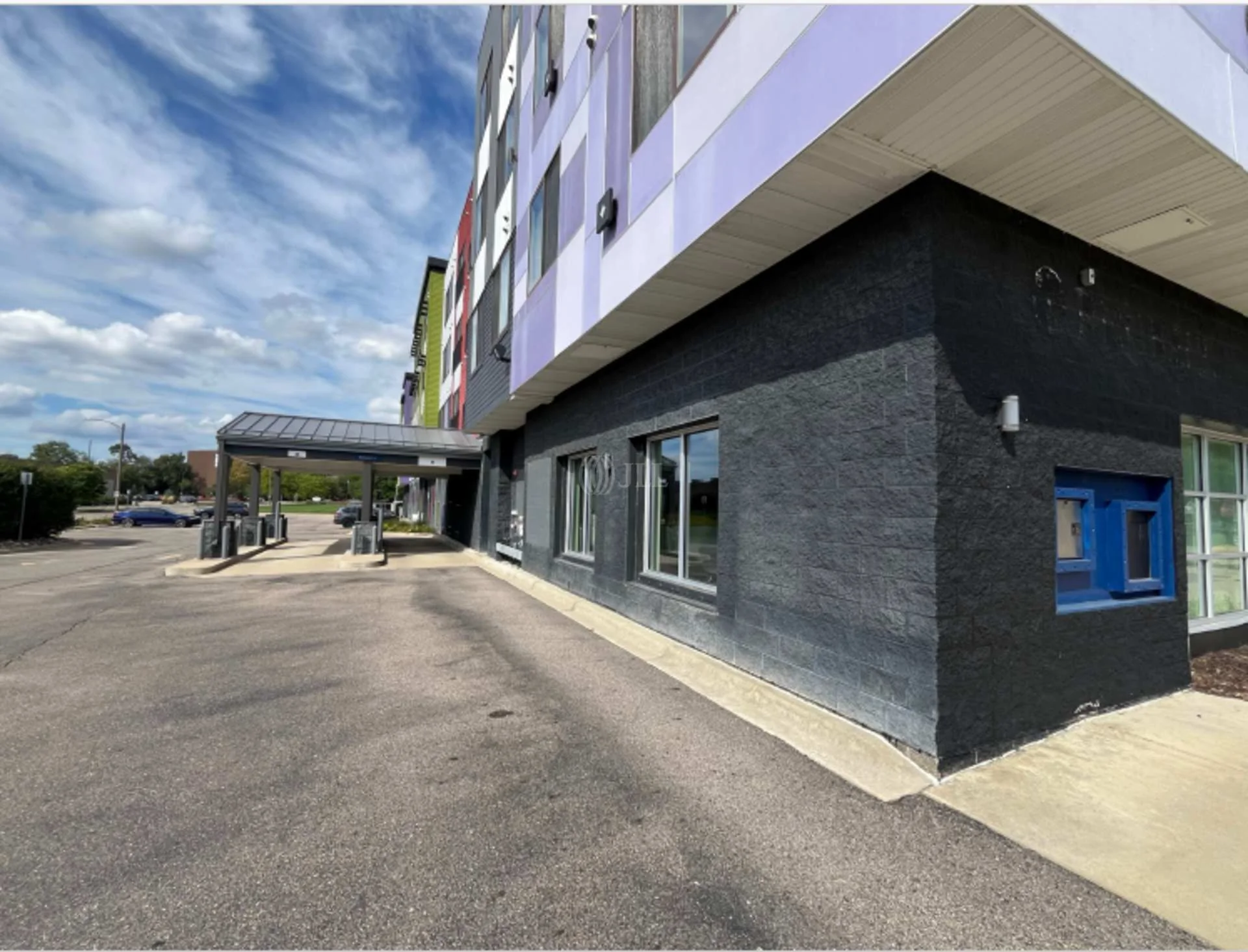 3433 East Michigan Avenue — Lease in Lansing, MI, photo 3 of 8