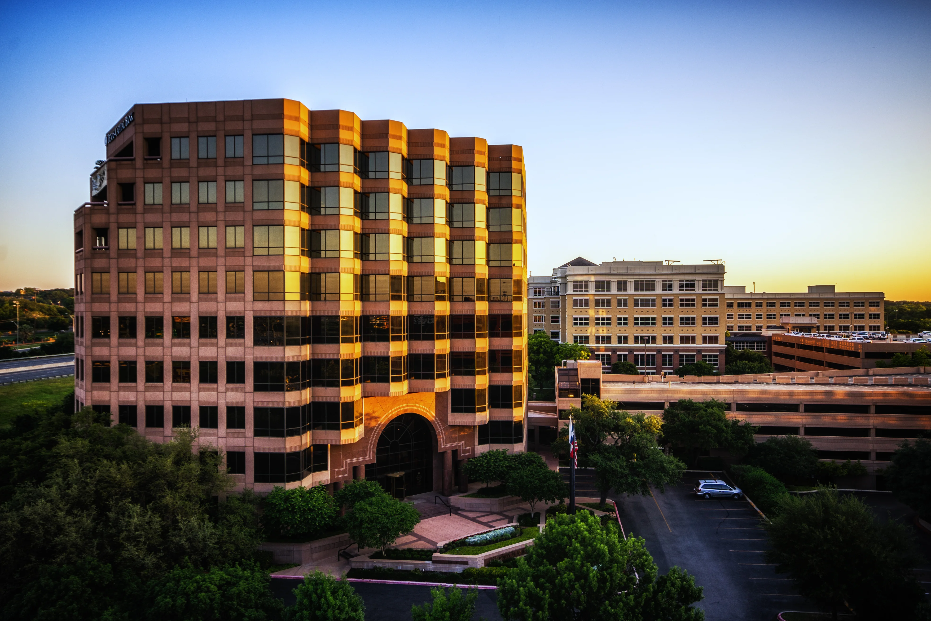 Trinity Plaza II — Lease in San Antonio, TX, photo 2 of 8