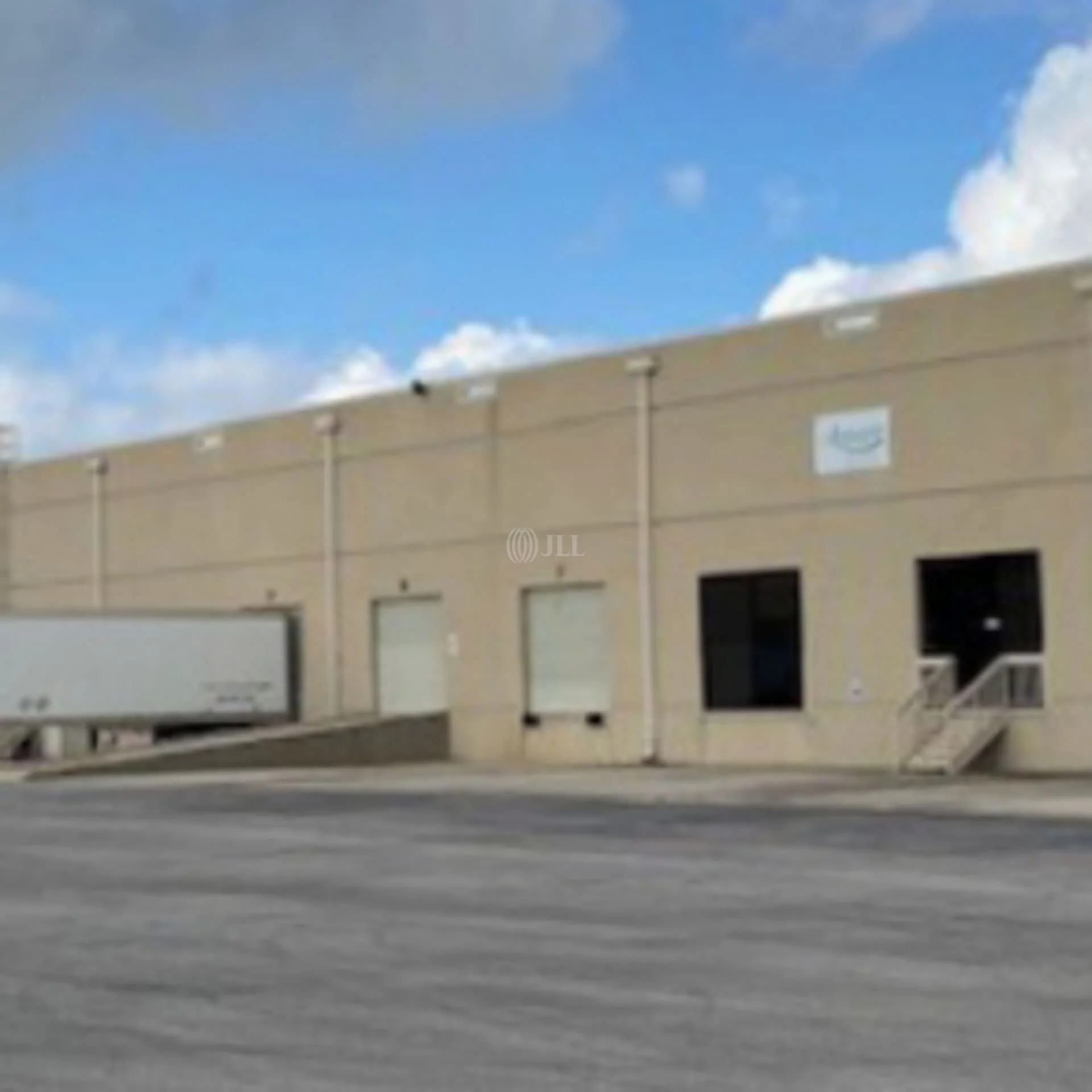 Macro Distribution Center Bldg 3 — Lease in San Antonio, TX, photo 2 of 4