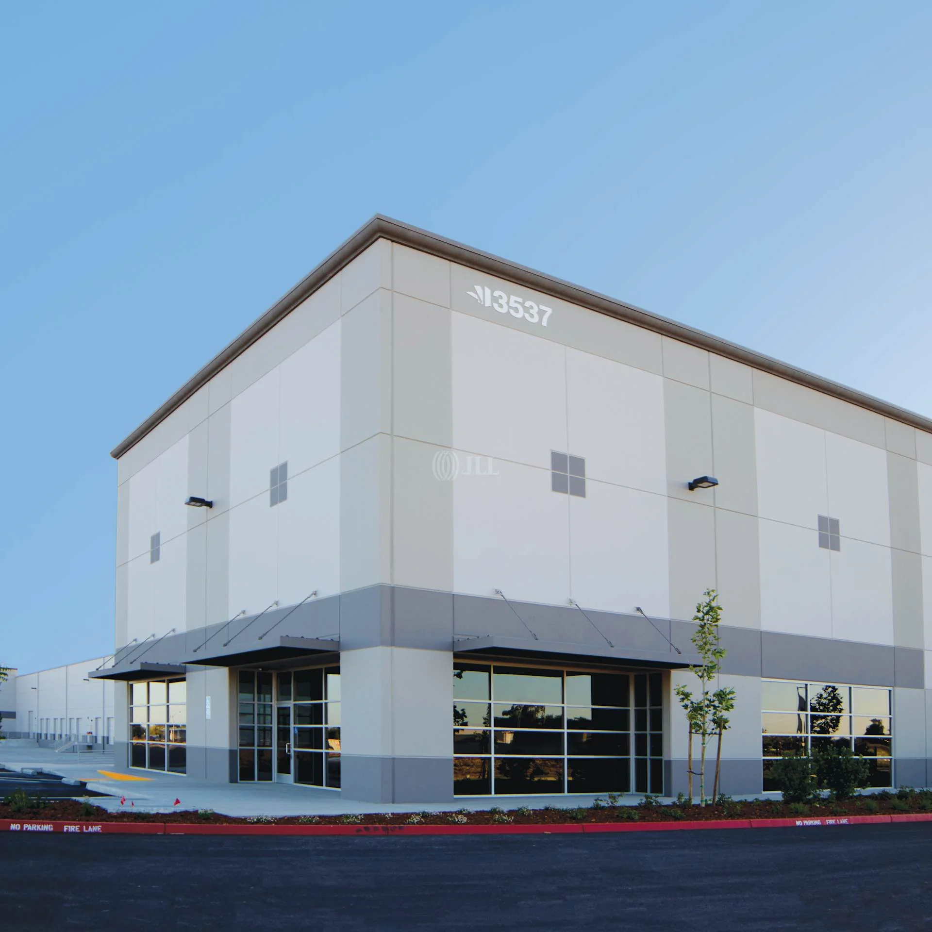 3537 Metro Dr — Lease in Stockton, CA, photo 3 of 4