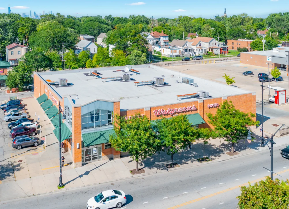 650 W 63rd St — Lease in Chicago, IL, photo 1 of 4