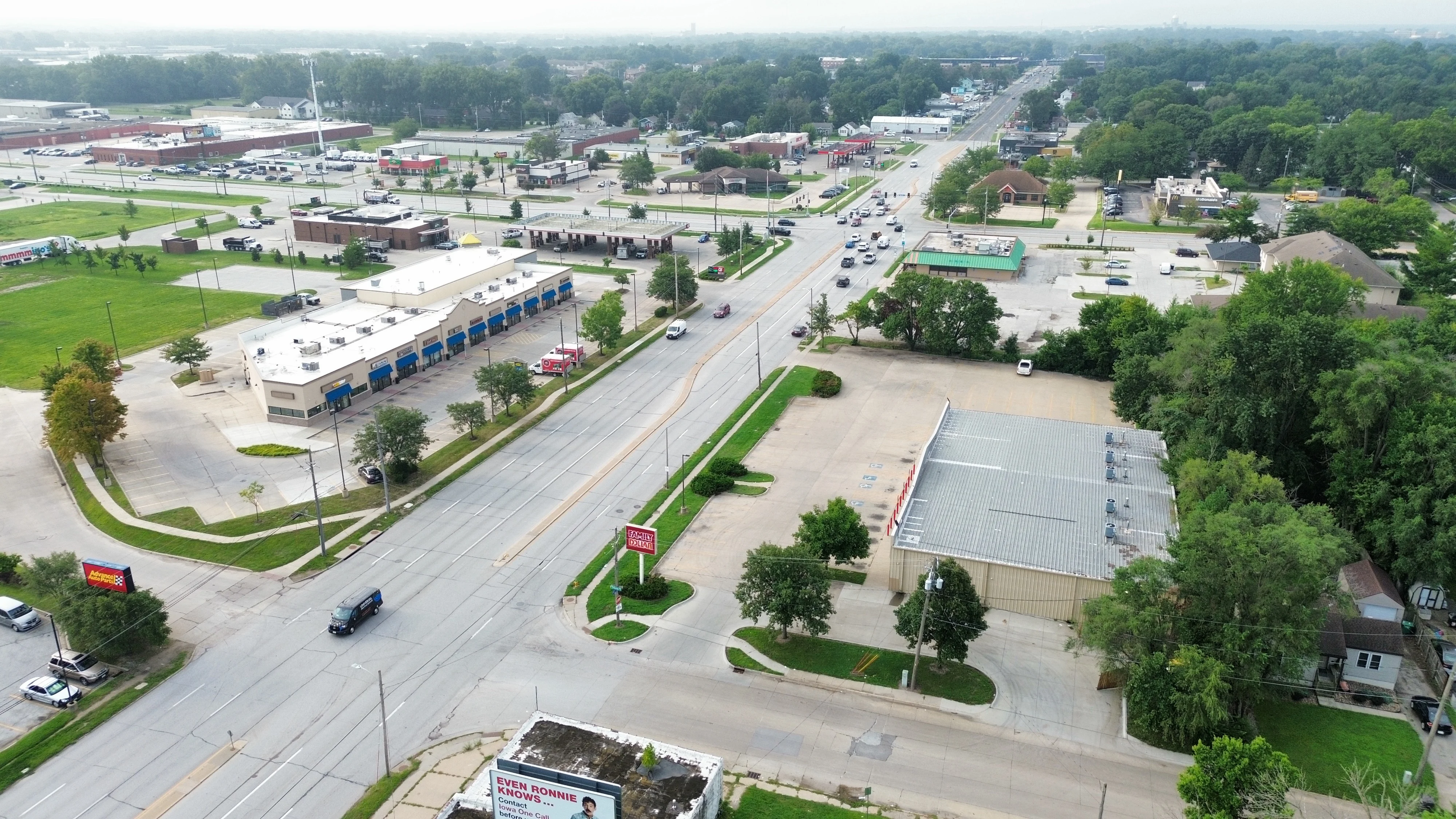 3720 E 14th St — Lease in Des Moines, IA, photo 2 of 8