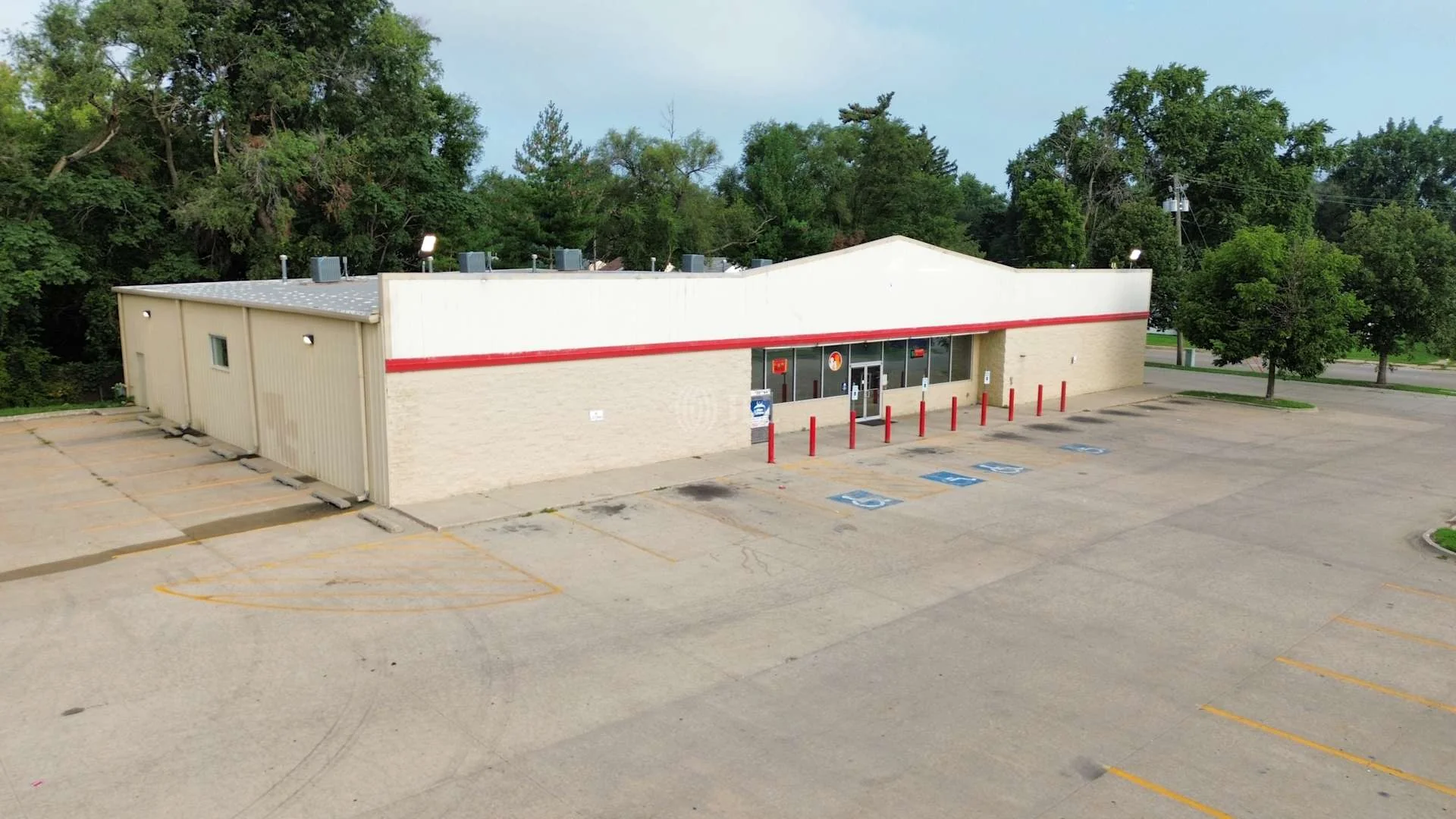 3720 E 14th St — Lease in Des Moines, IA, photo 6 of 8