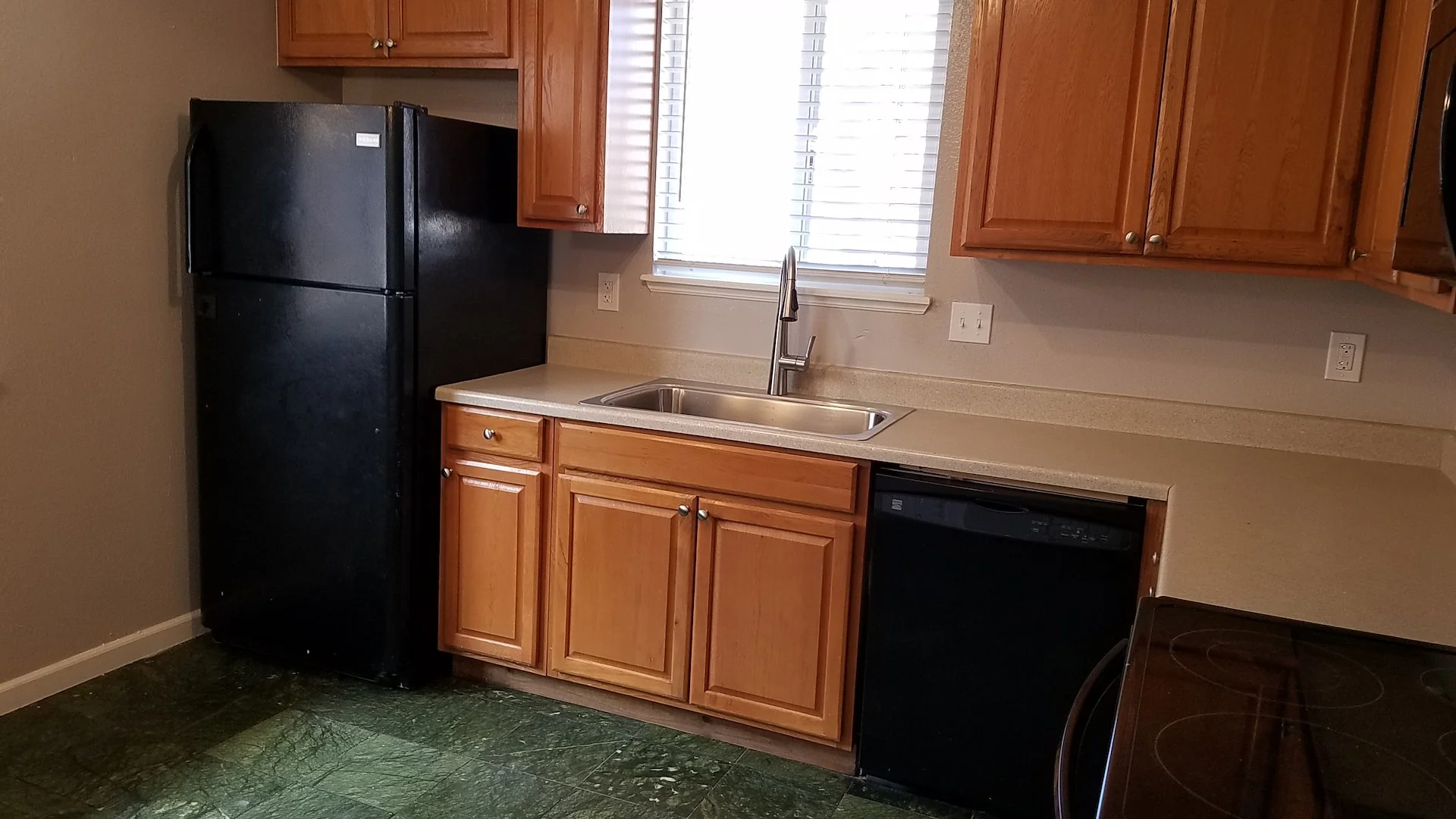 6751 E 72nd Pl — Sale in Commerce City, CO, photo 4 of 8