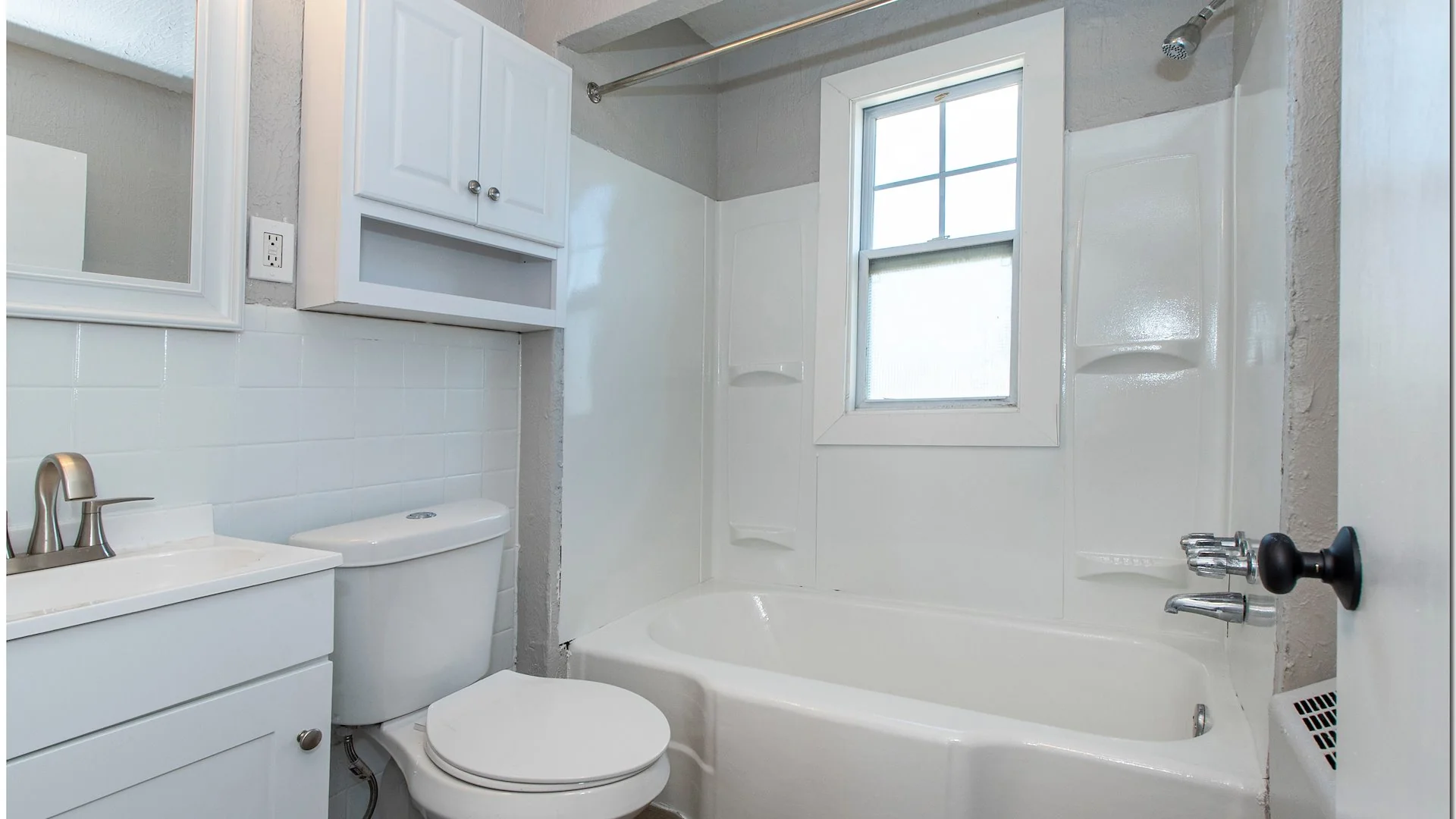 West Park Lofts — Sale in Cleveland, OH, photo 2 of 5
