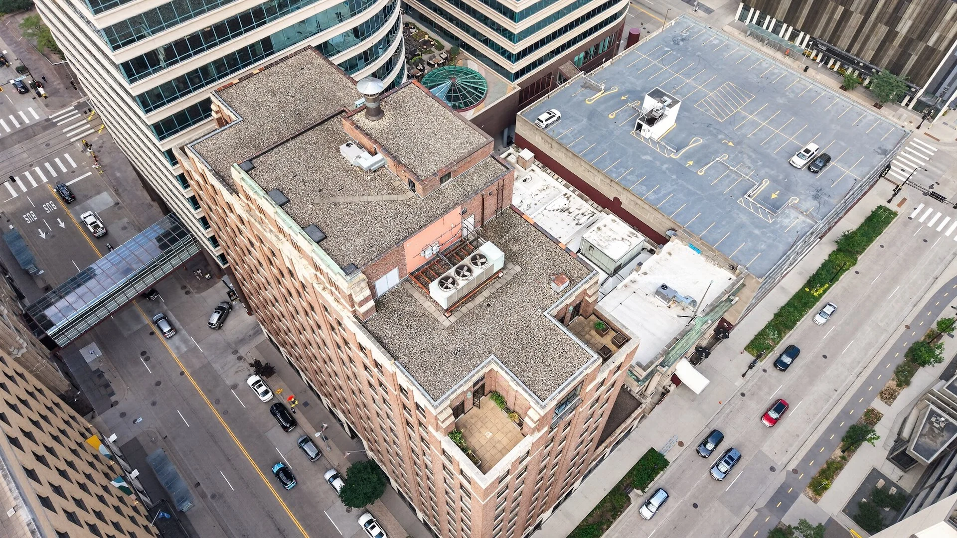 Auction - Lender Sale / Downtown High Rise — Sale in Minneapolis, MN, photo 4 of 5