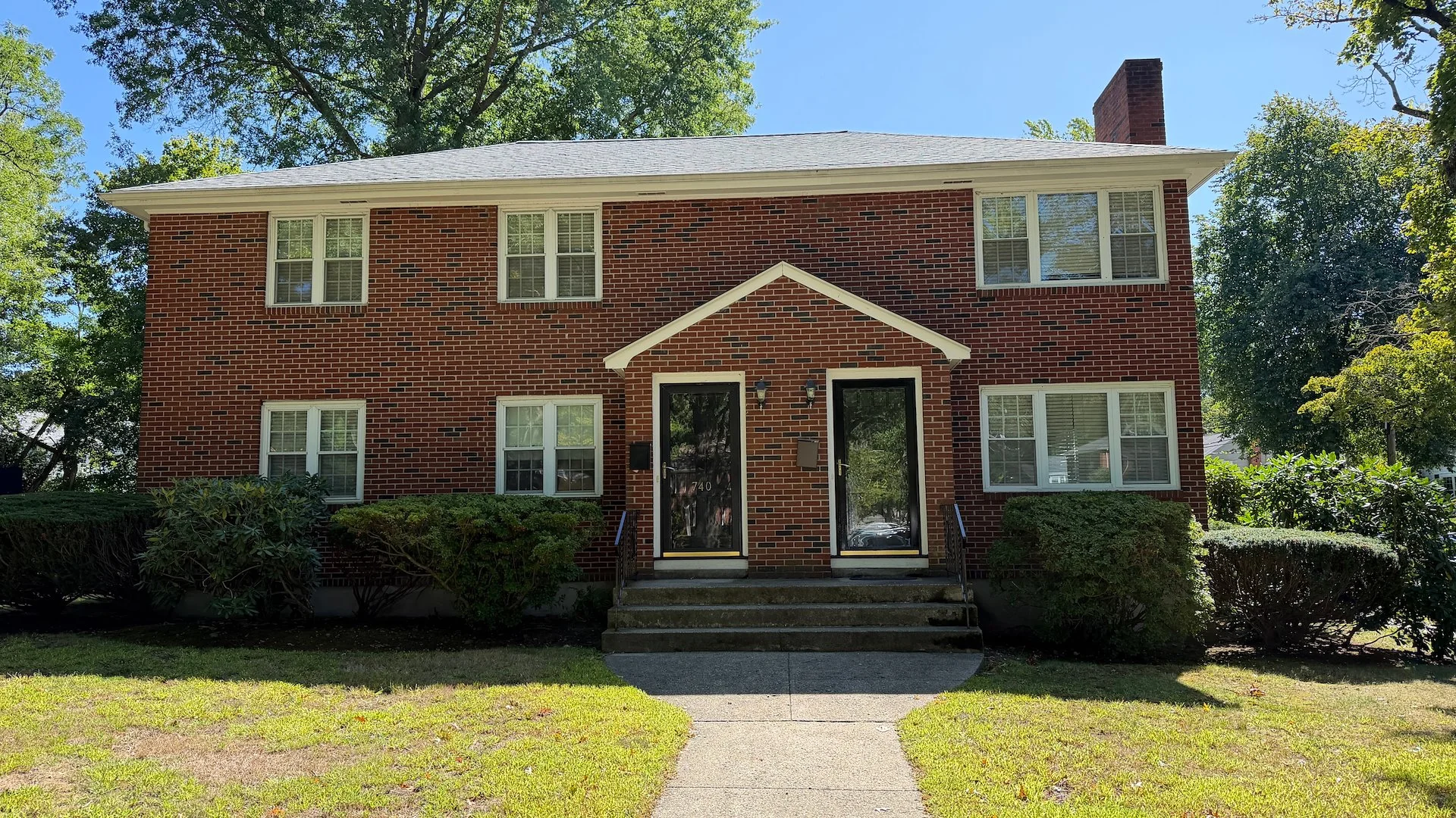 740-742 VFW Parkway — Sale in Boston, MA, photo 1 of 3