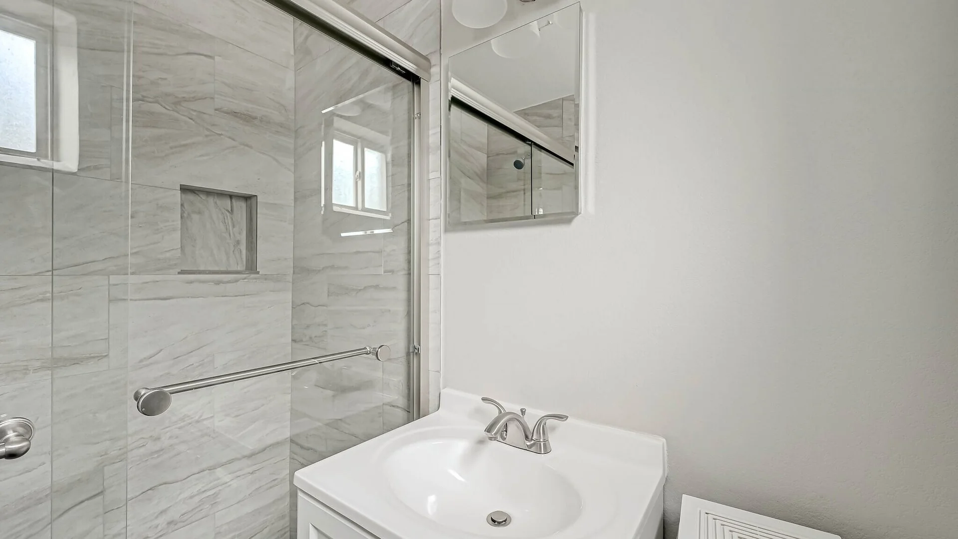 Fulton Village Apartments — Sale in Houston, TX, photo 4 of 5