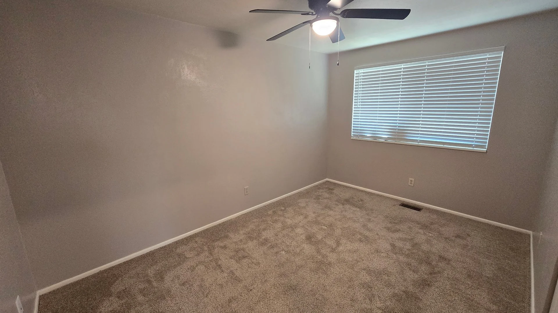 14240 E 22nd Pl — Sale in Aurora, CO, photo 7 of 8
