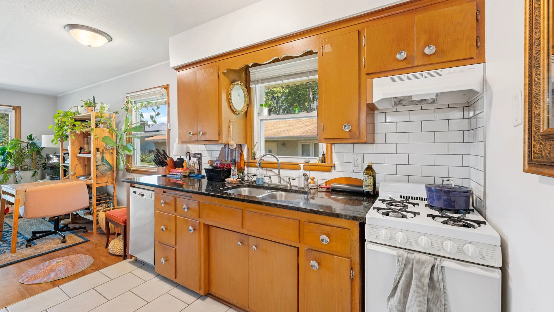 18th Avenue Apartments — Sale in Minneapolis, MN, photo 8 of 8