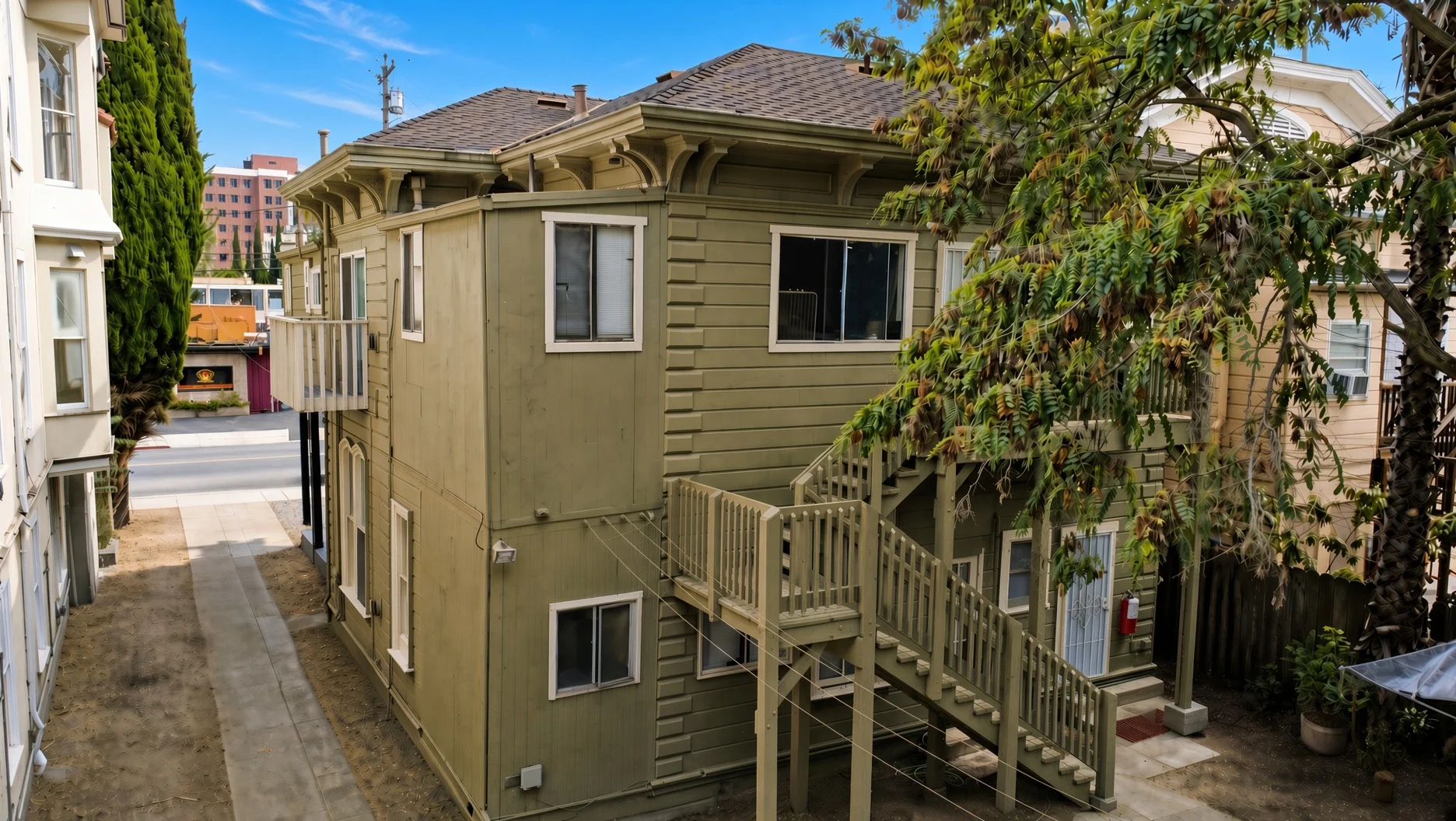 139 E Julian St — Sale in San Jose, CA, photo 2 of 2