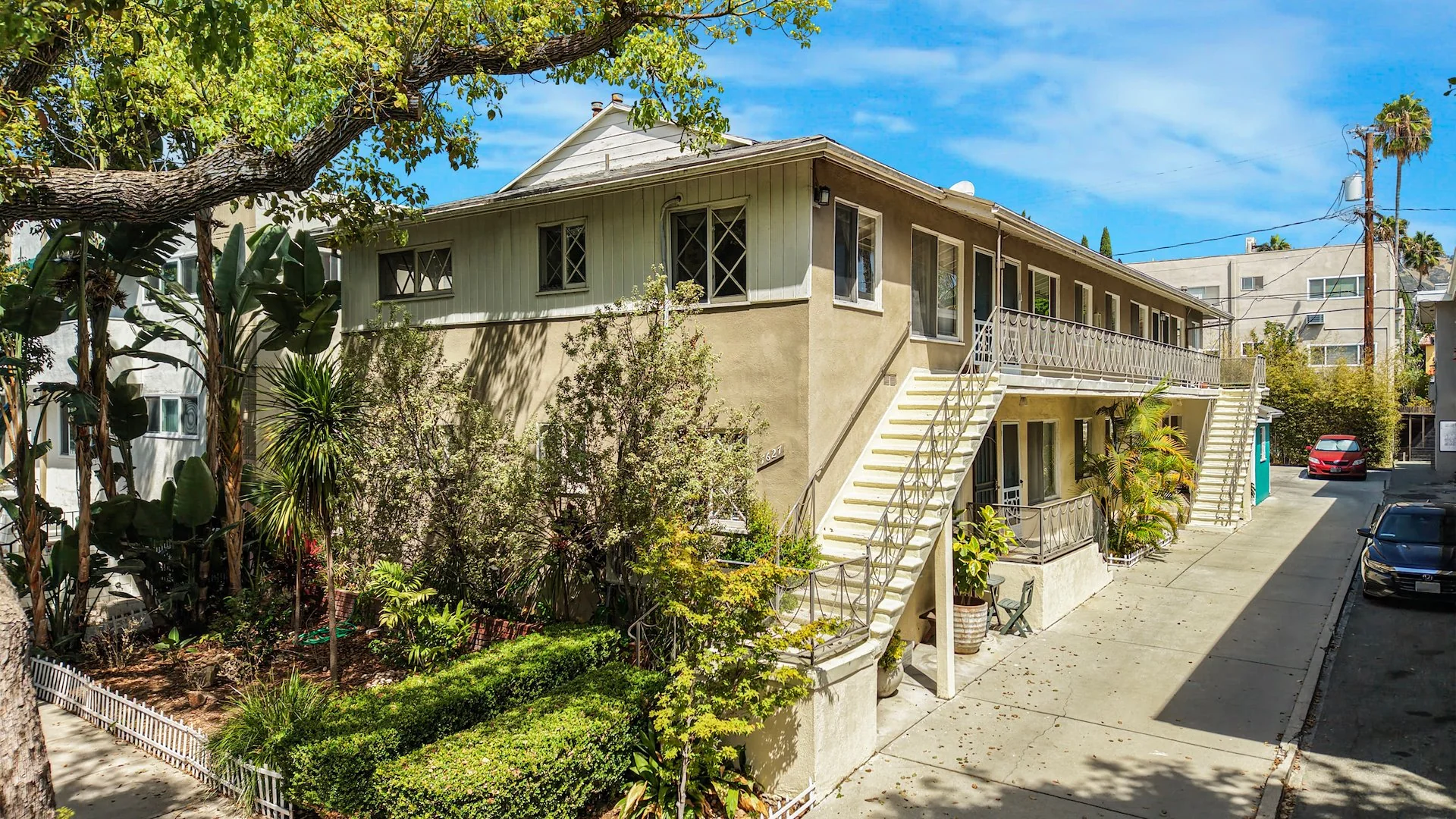 7627 Hampton Ave — Sale in West Hollywood, CA, photo 1 of 5