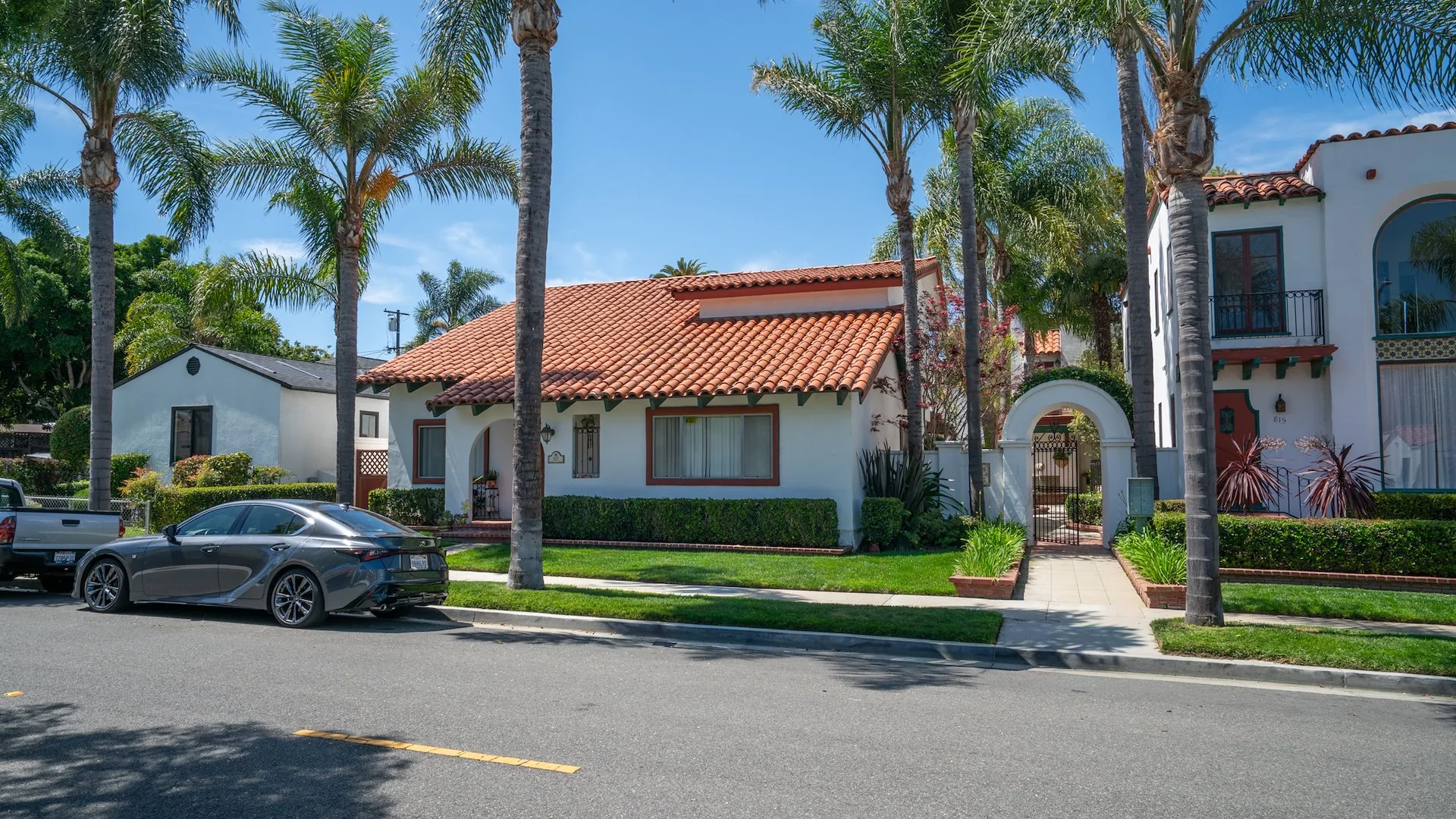 807 Roswell Ave — Sale in Long Beach, CA, photo 2 of 6