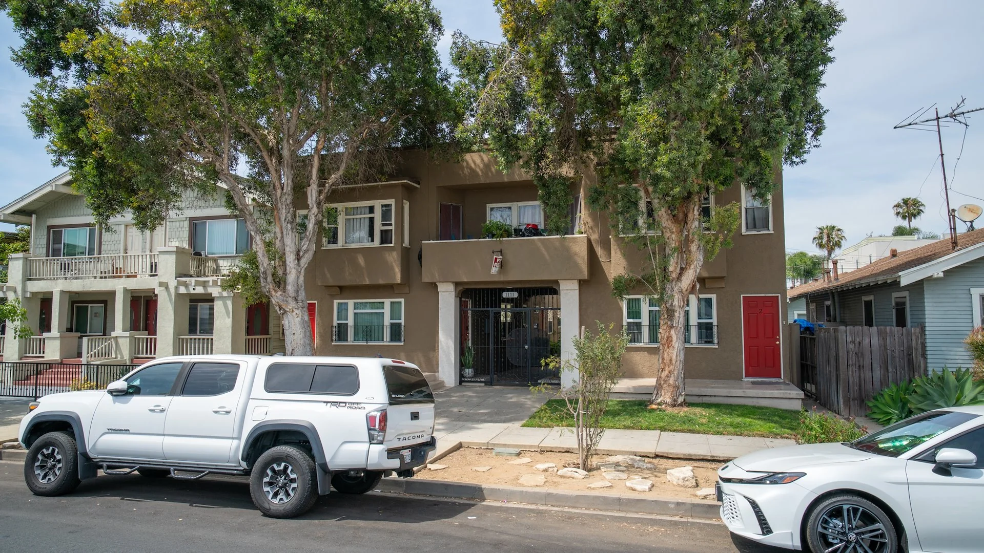 1111 Pine Ave — Sale in Long Beach, CA, photo 3 of 6