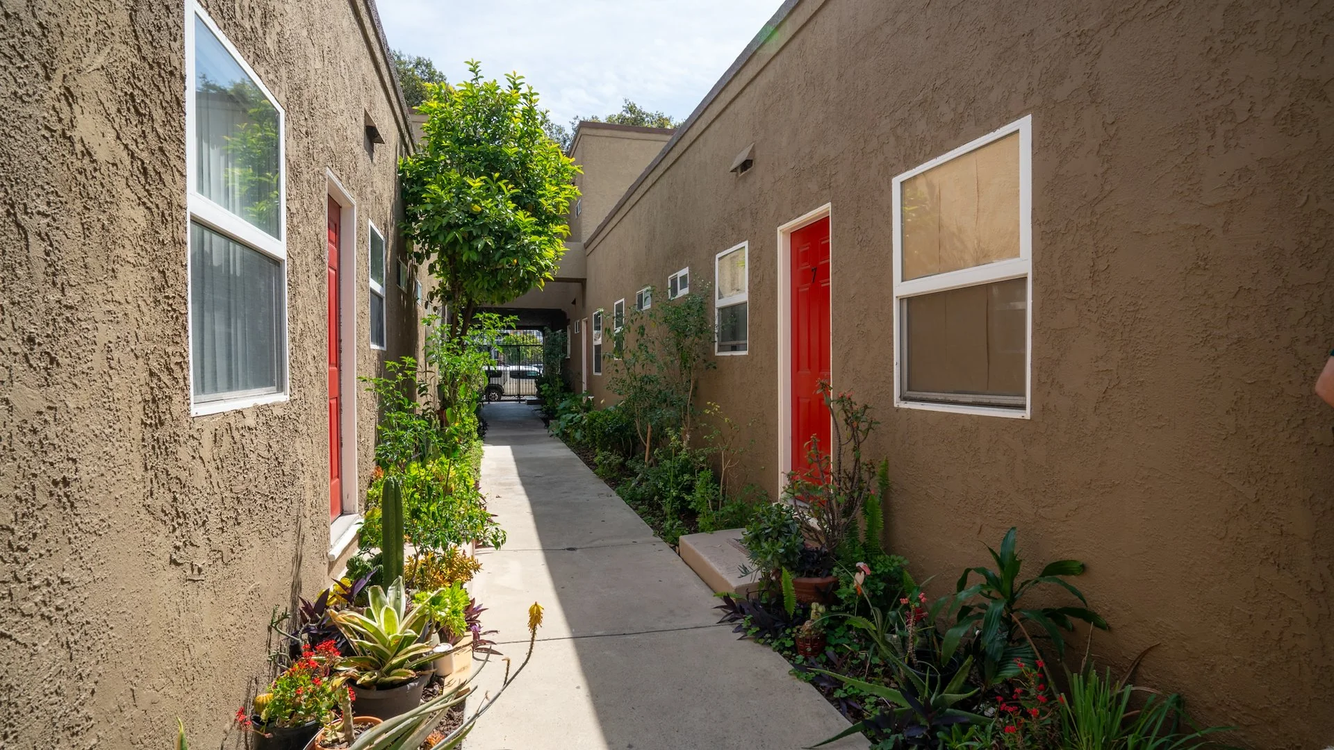 1111 Pine Ave — Sale in Long Beach, CA, photo 6 of 6