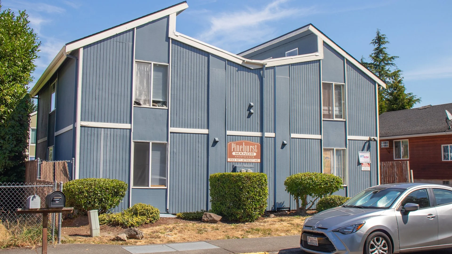 Pinehurst Manor Apartments — Sale in Auburn, WA, photo 1 of 7