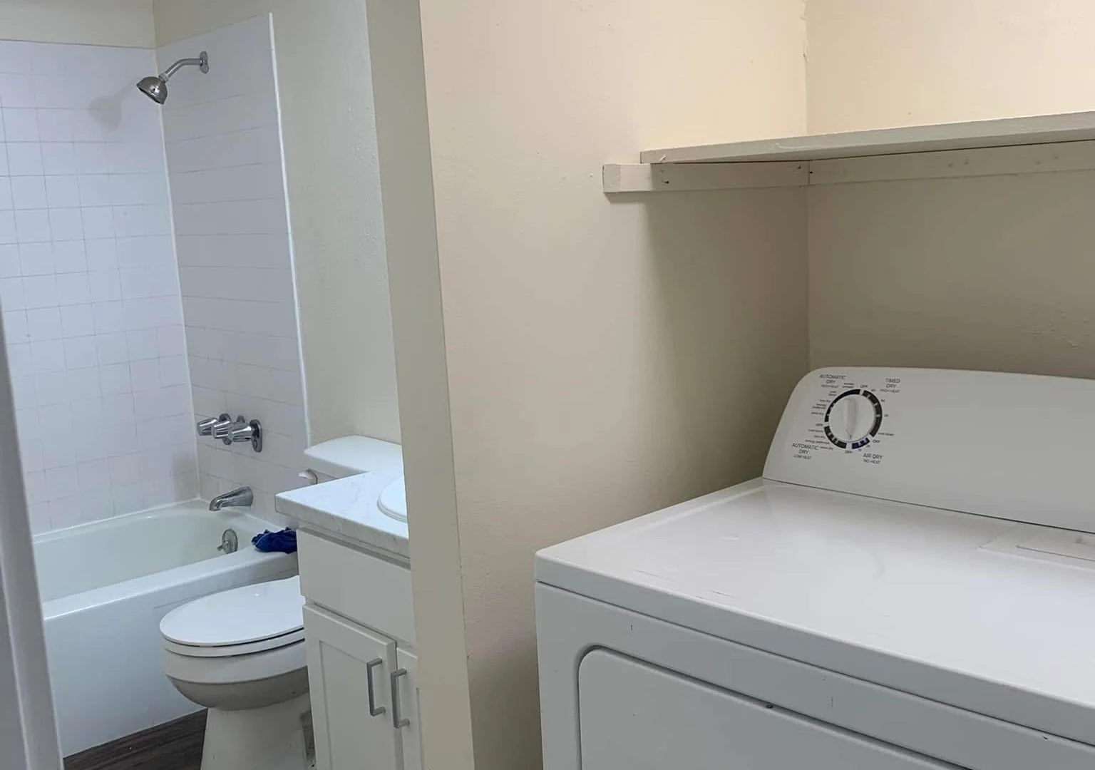 Pinehurst Manor Apartments — Sale in Auburn, WA, photo 5 of 7