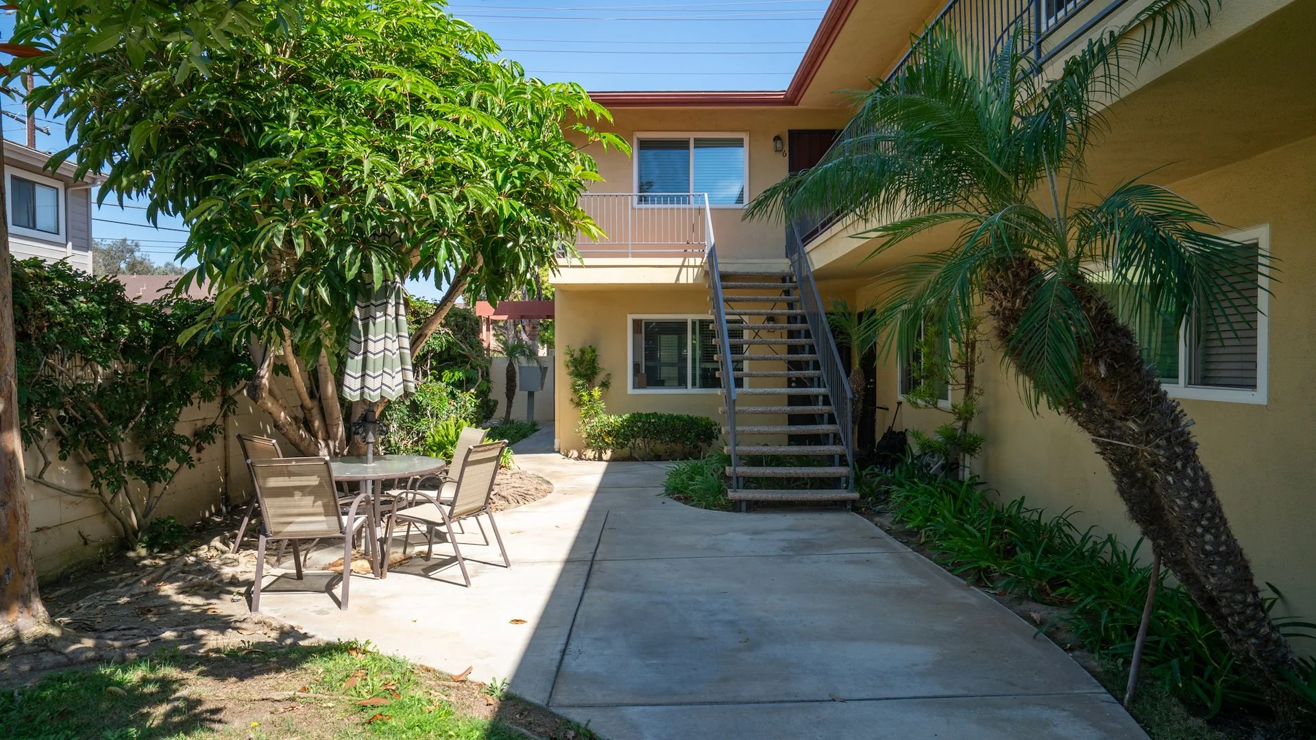 383 W Wilson St — Sale in Costa Mesa, CA, photo 6 of 6