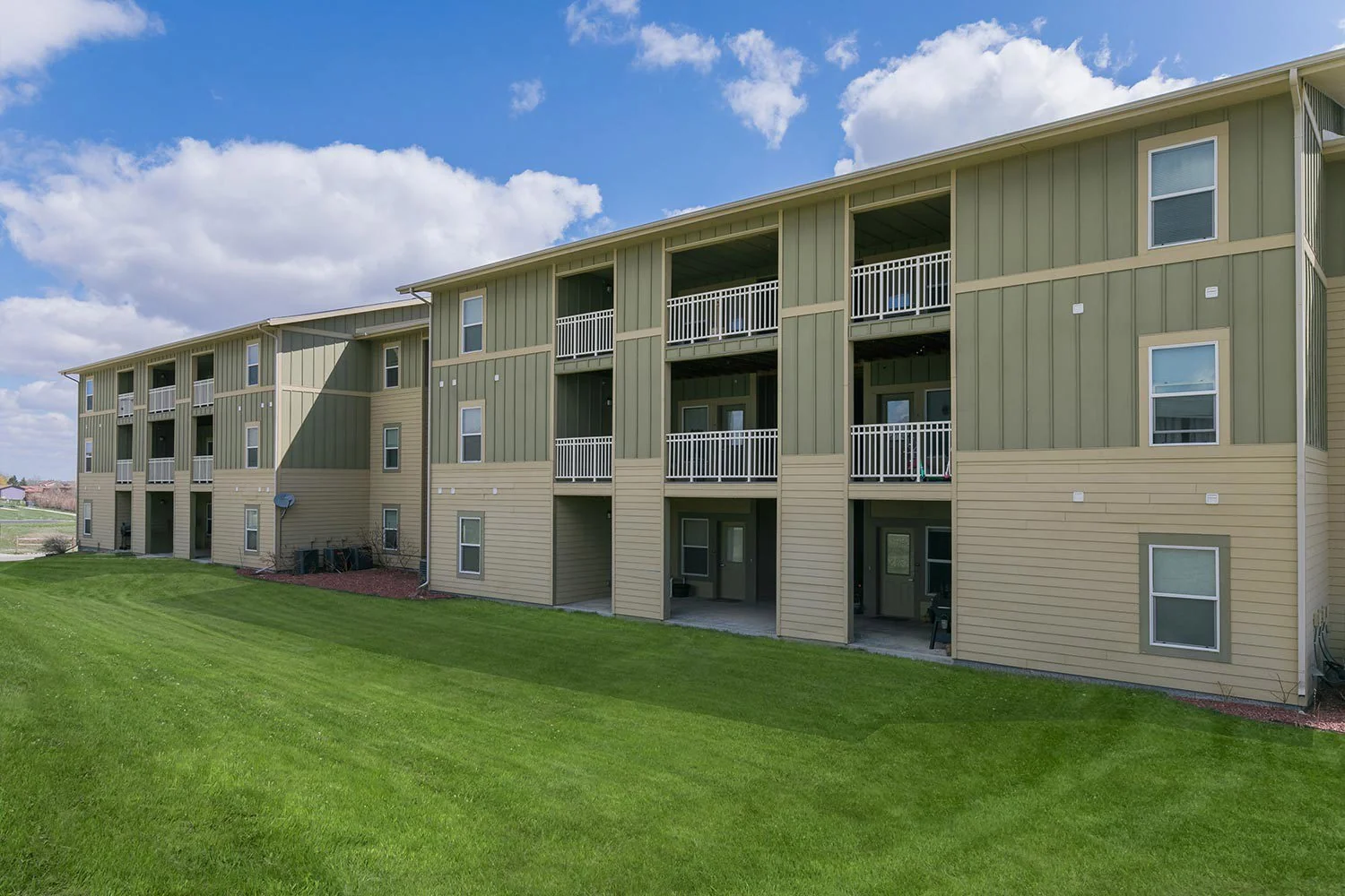 Prairie Sage Apartments — Sale in Casper, WY, photo 2 of 2
