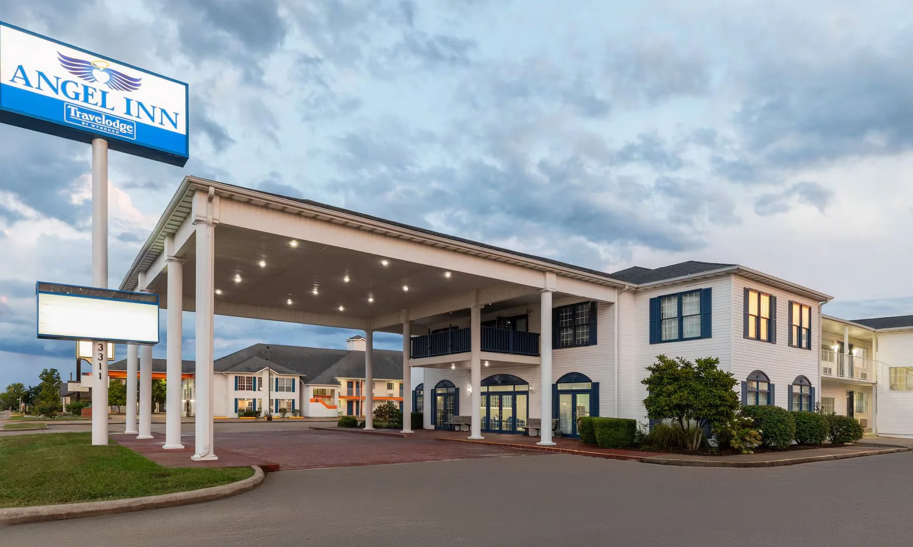 Angel Inn Near IMAX, a Travelodge by Wyndham - hospitality for sale in branson, MO