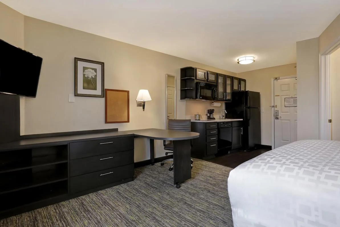 Candlewood Suites Indianapolis South — Sale in Greenwood, IN, photo 2 of 5