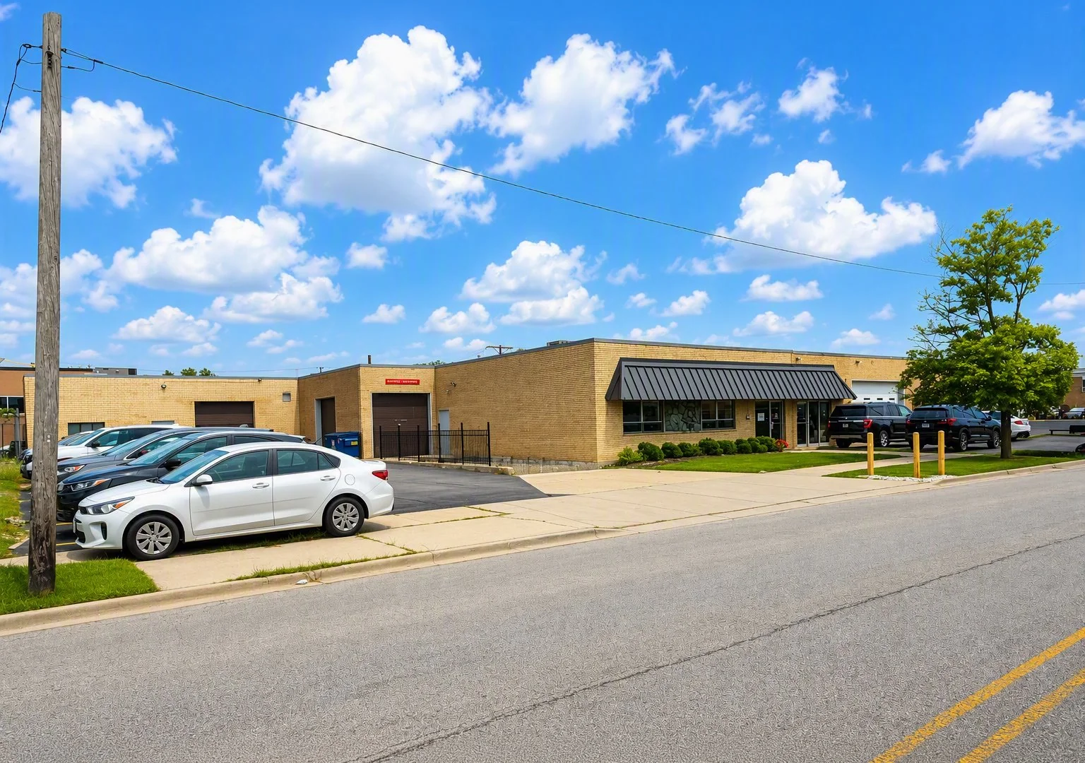 9207 Ivanhoe St — Sale in Schiller Park, IL, photo 1 of 3