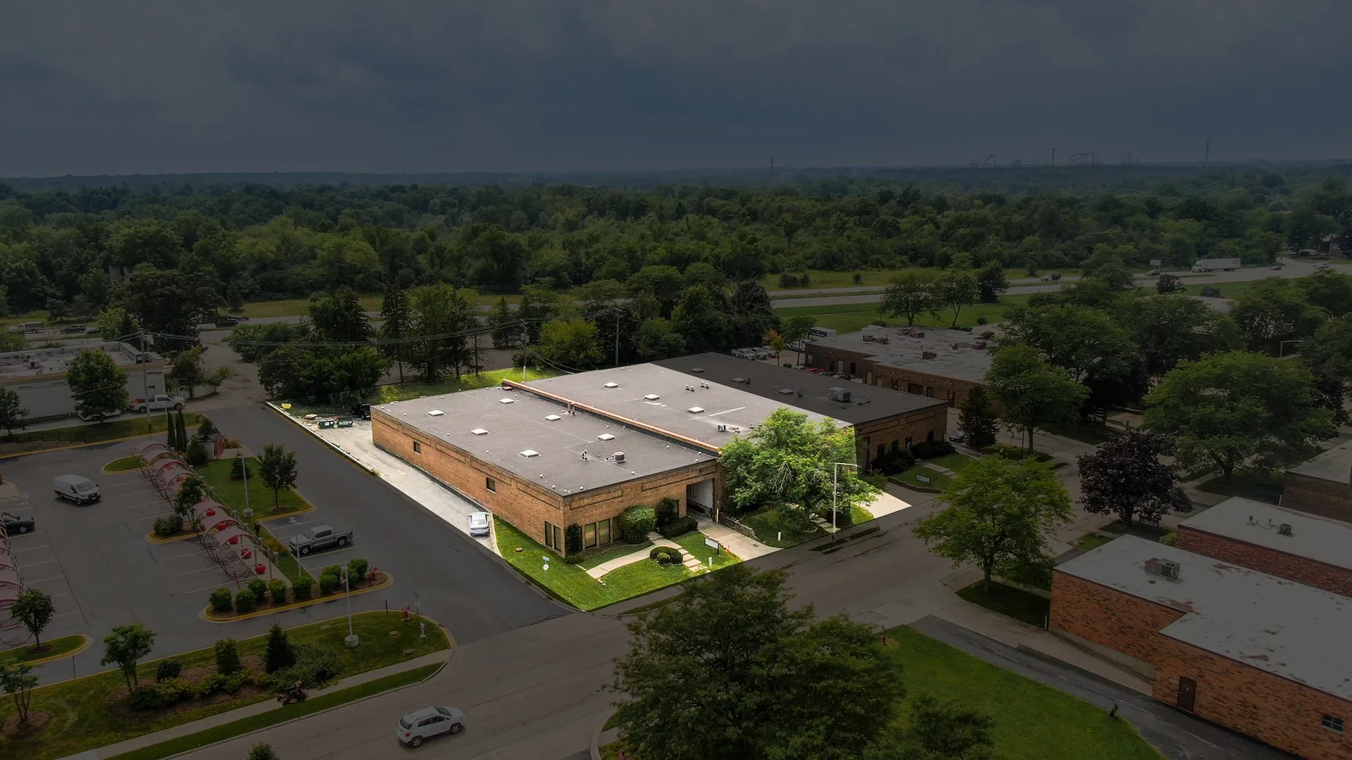 Lake County 2 Unit Warehouse | Gurnee — Sale in Gurnee, IL, photo 2 of 2