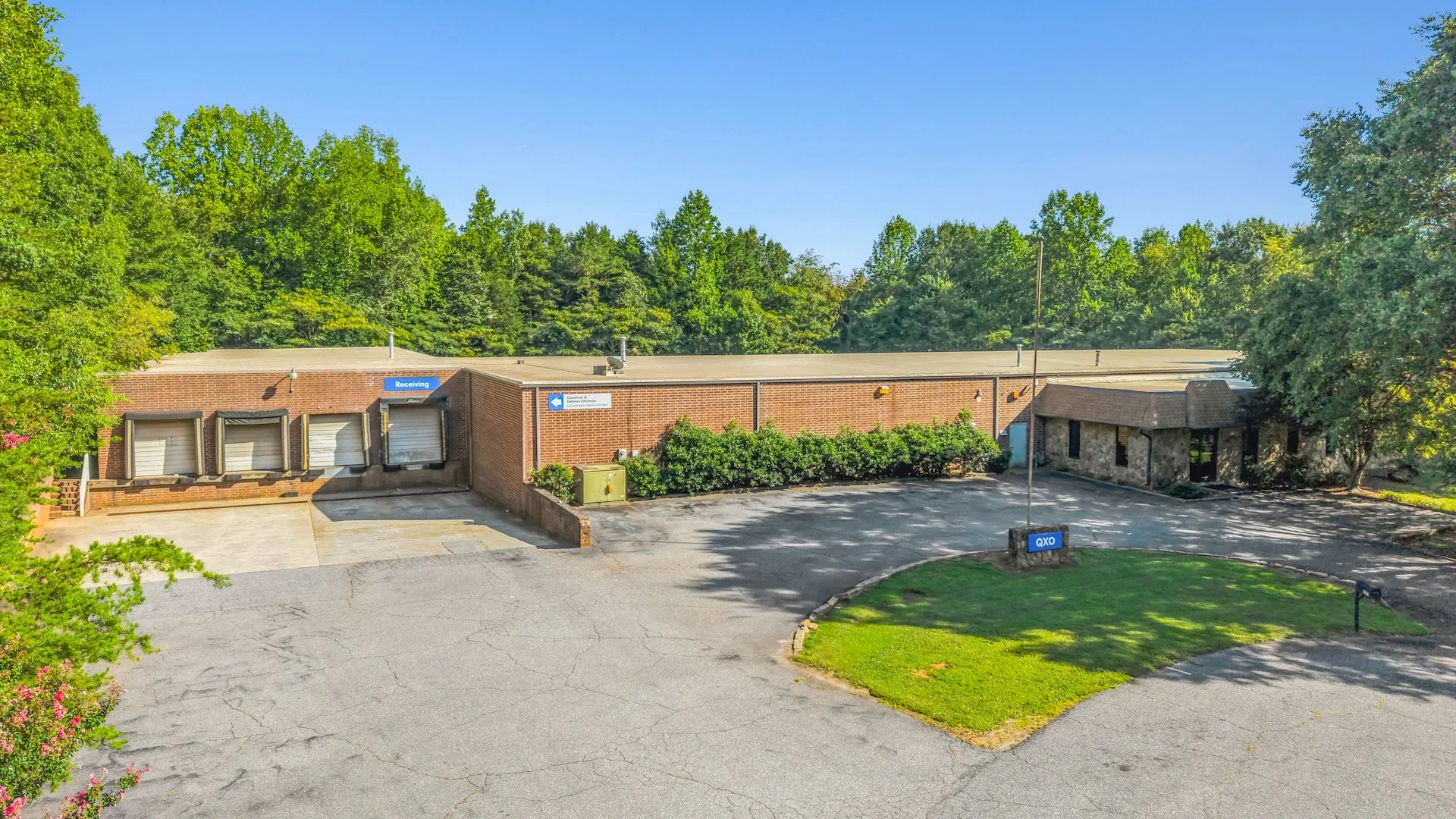 QXO Building Materials | Single Tenant Net Leased… — Sale in Hickory, NC, photo 1 of 5