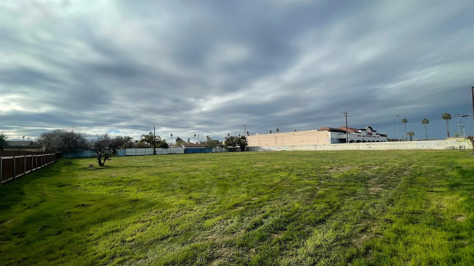 Multi-Family Developmental Land — Sale in Bakersfield, CA, photo 4 of 8