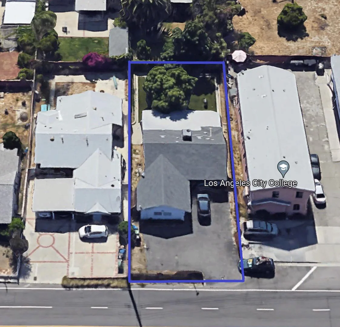 7641 N Hollywood Way — Sale in Burbank, CA, photo 4 of 8