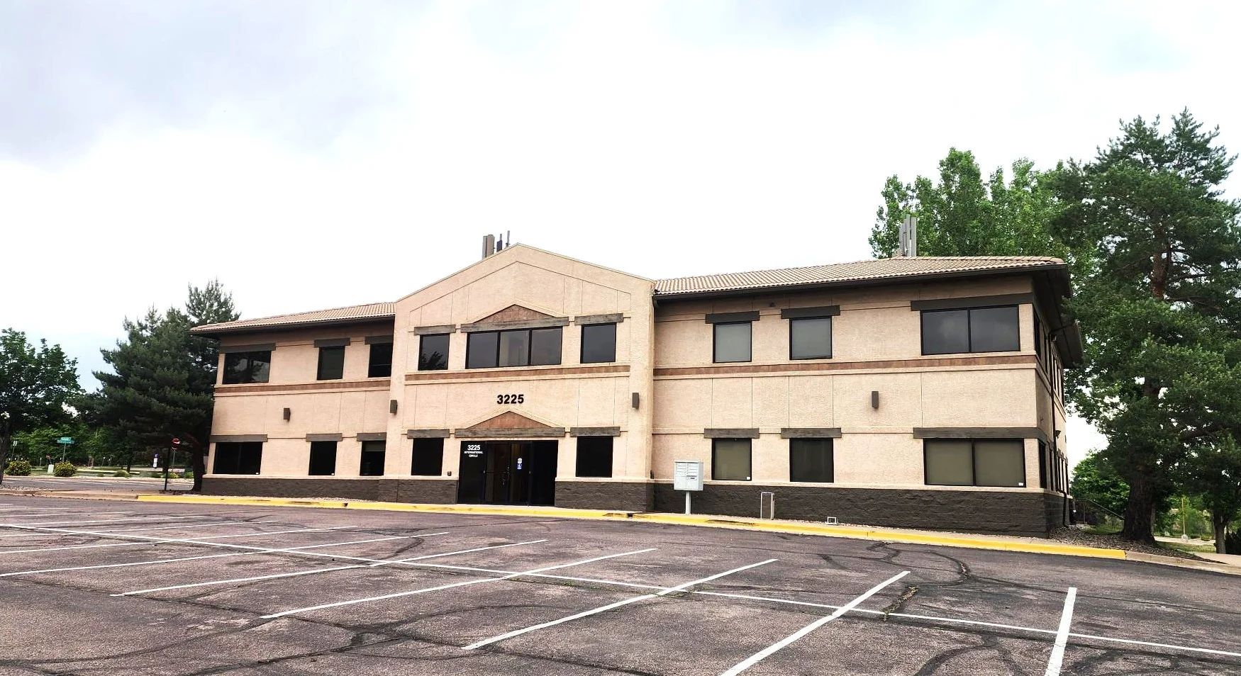 International Circle Medical Building, Colorado… — Sale in Colorado Springs, CO, photo 3 of 8
