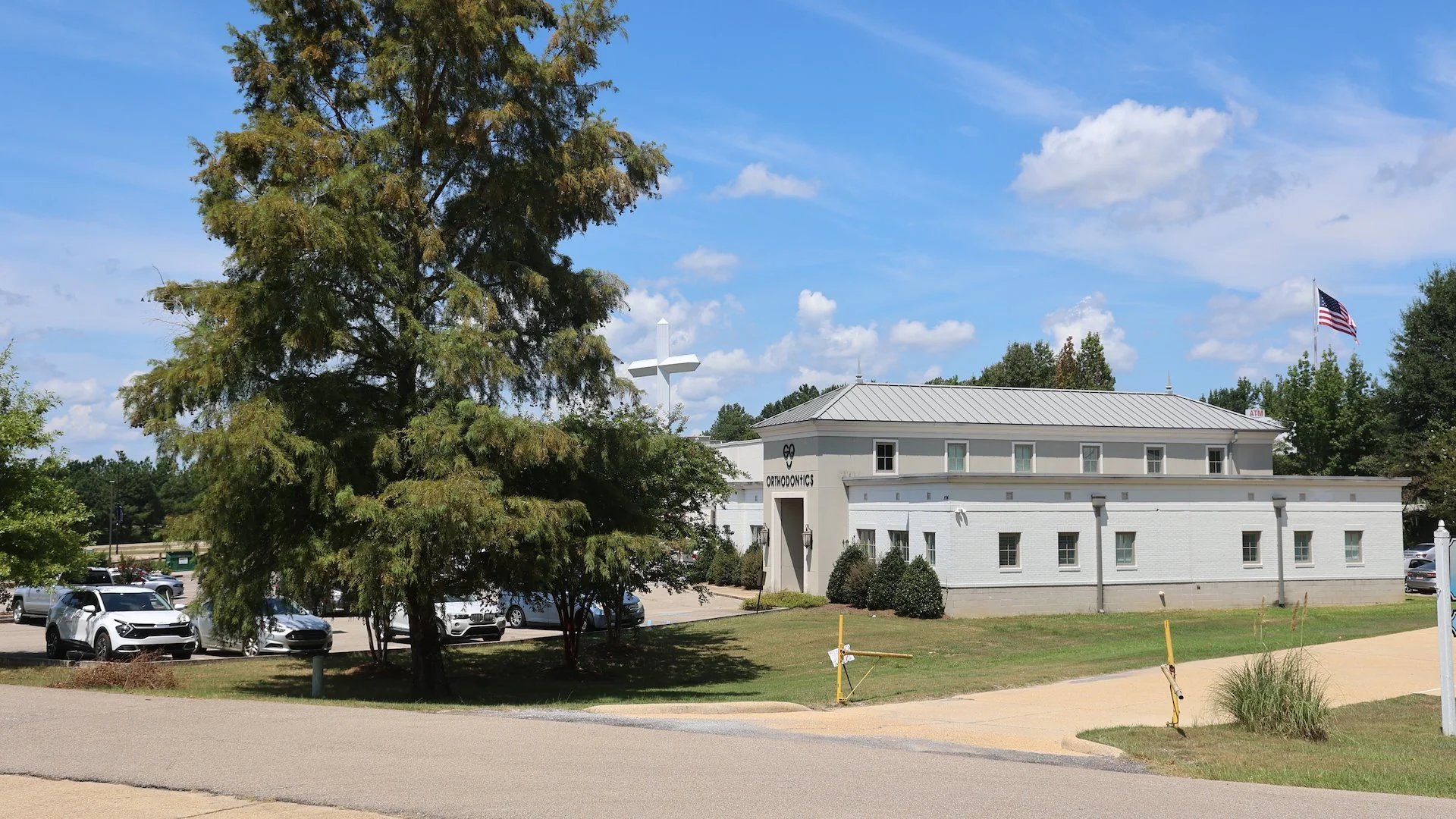 Smile Doctors Saltillo — Sale in Saltillo, MS, photo 2 of 3
