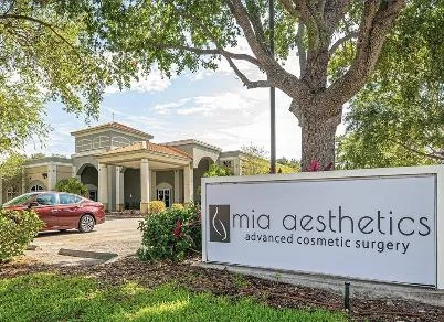 Mia Aesthetics Surgery Center — Sale in St. Petersburg, FL, photo 2 of 2