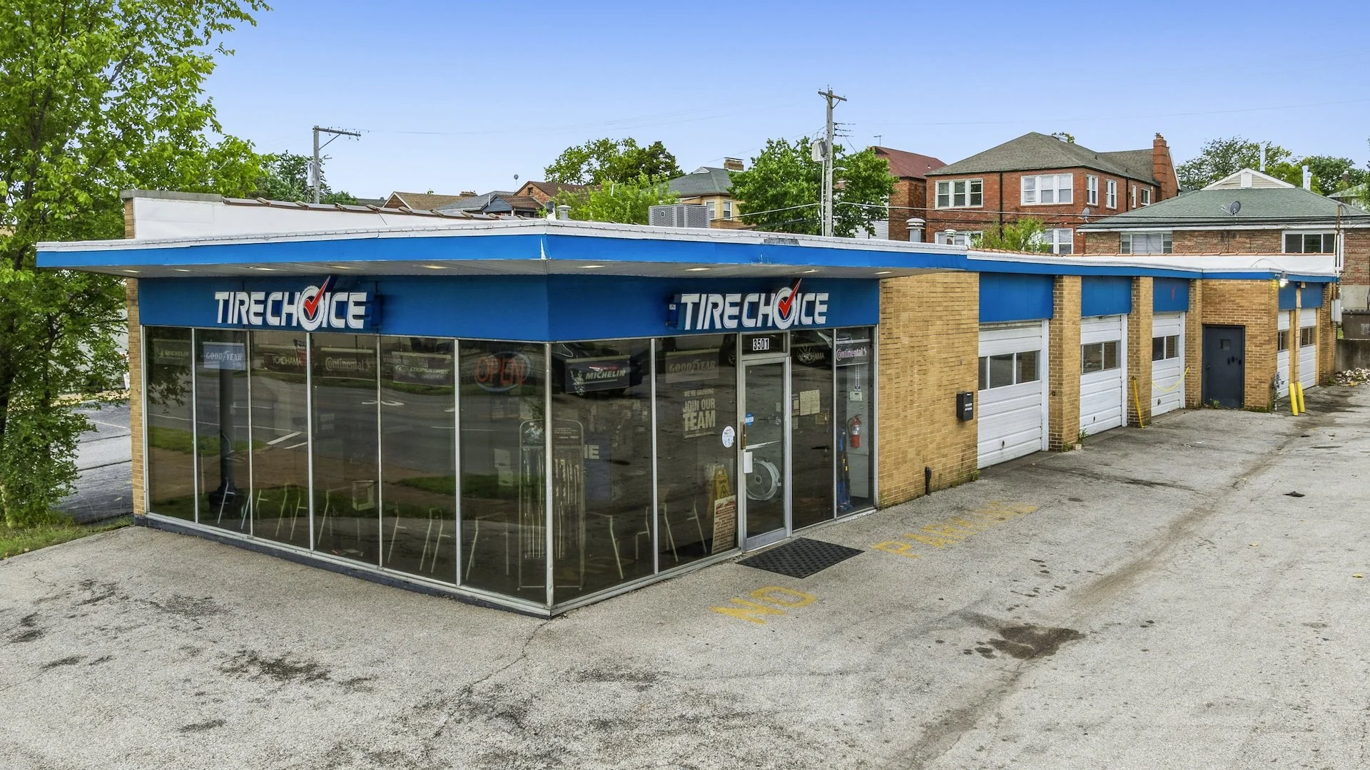 Automotive Portfolio | 8 Assets in the St. Louis MSA — Sale in St. Louis, MO, photo 1 of 3
