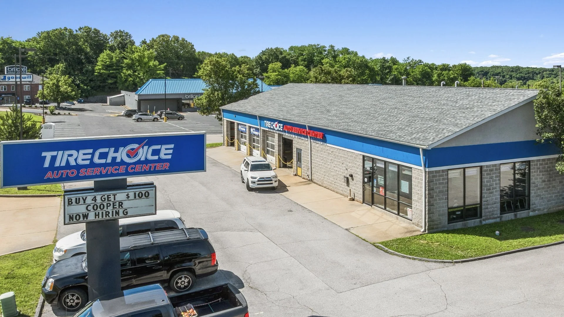 Automotive Portfolio | 8 Assets in the St. Louis MSA — Sale in Arnold, MO, photo 1 of 3