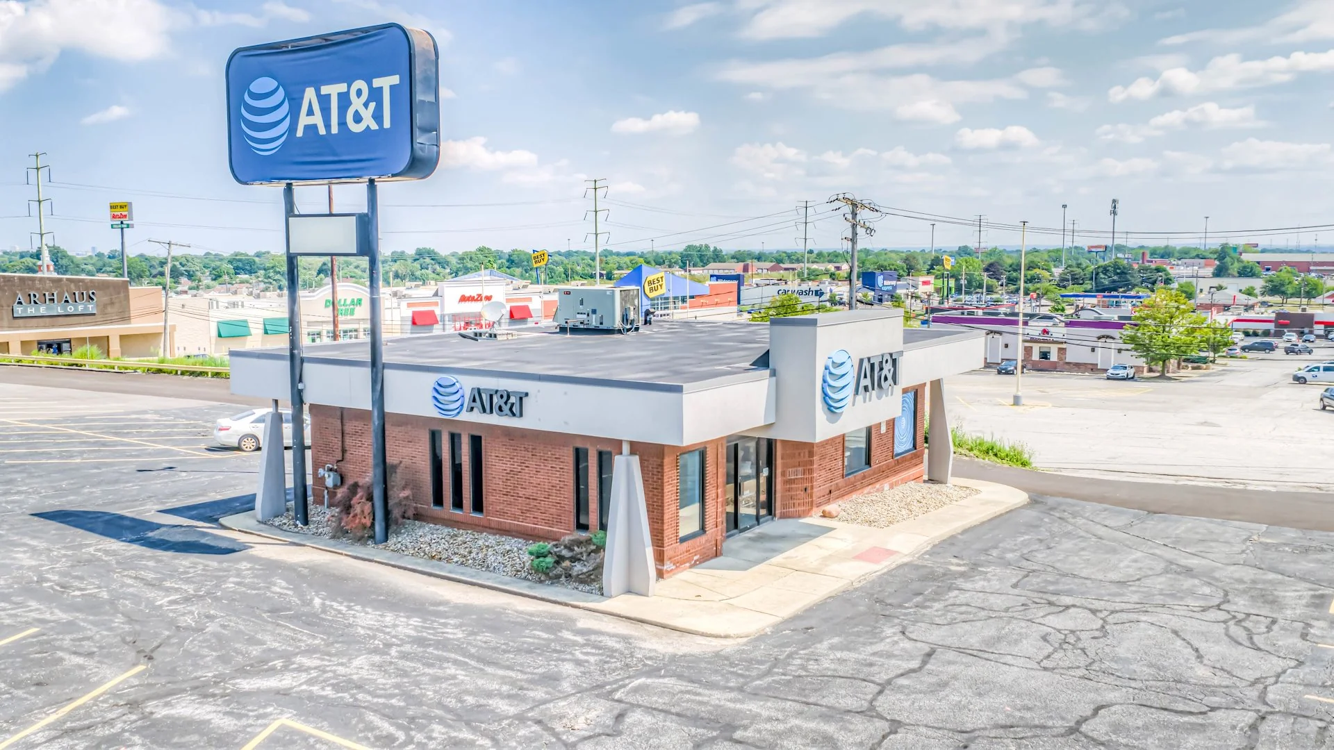 Retail Business for Sale in Brooklyn, OH, photo 1 of 2