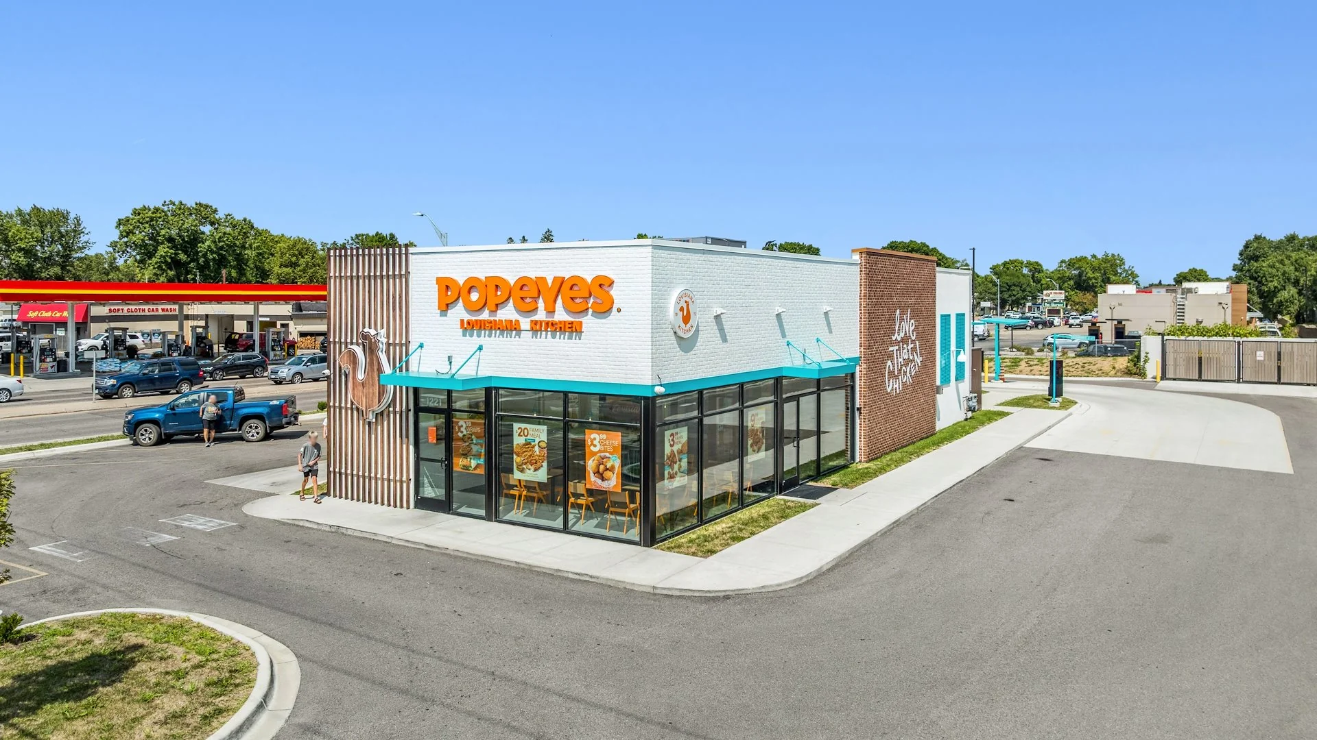 Popeyes — Sale in Willmar, MN, photo 1 of 5