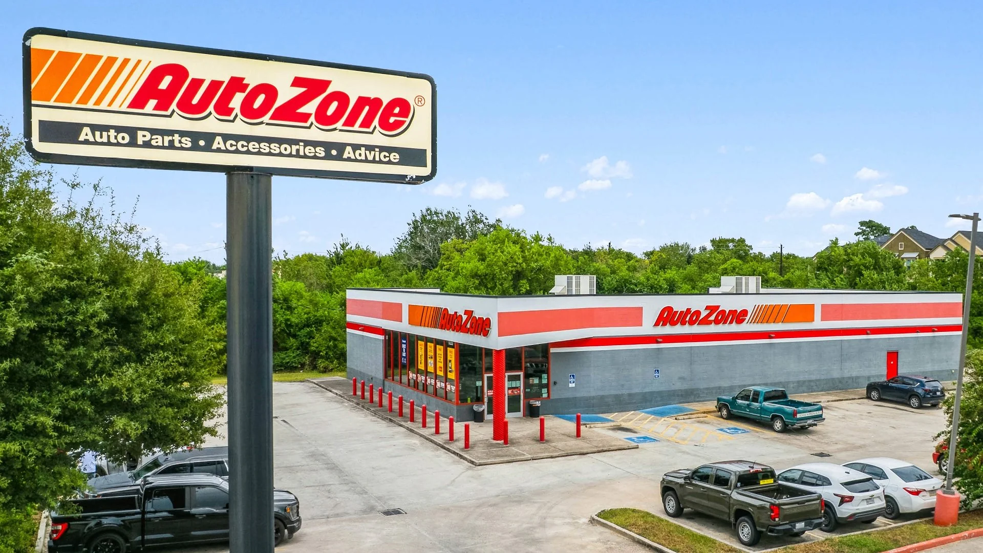 AutoZone — Sale in Baytown, TX, photo 1 of 3