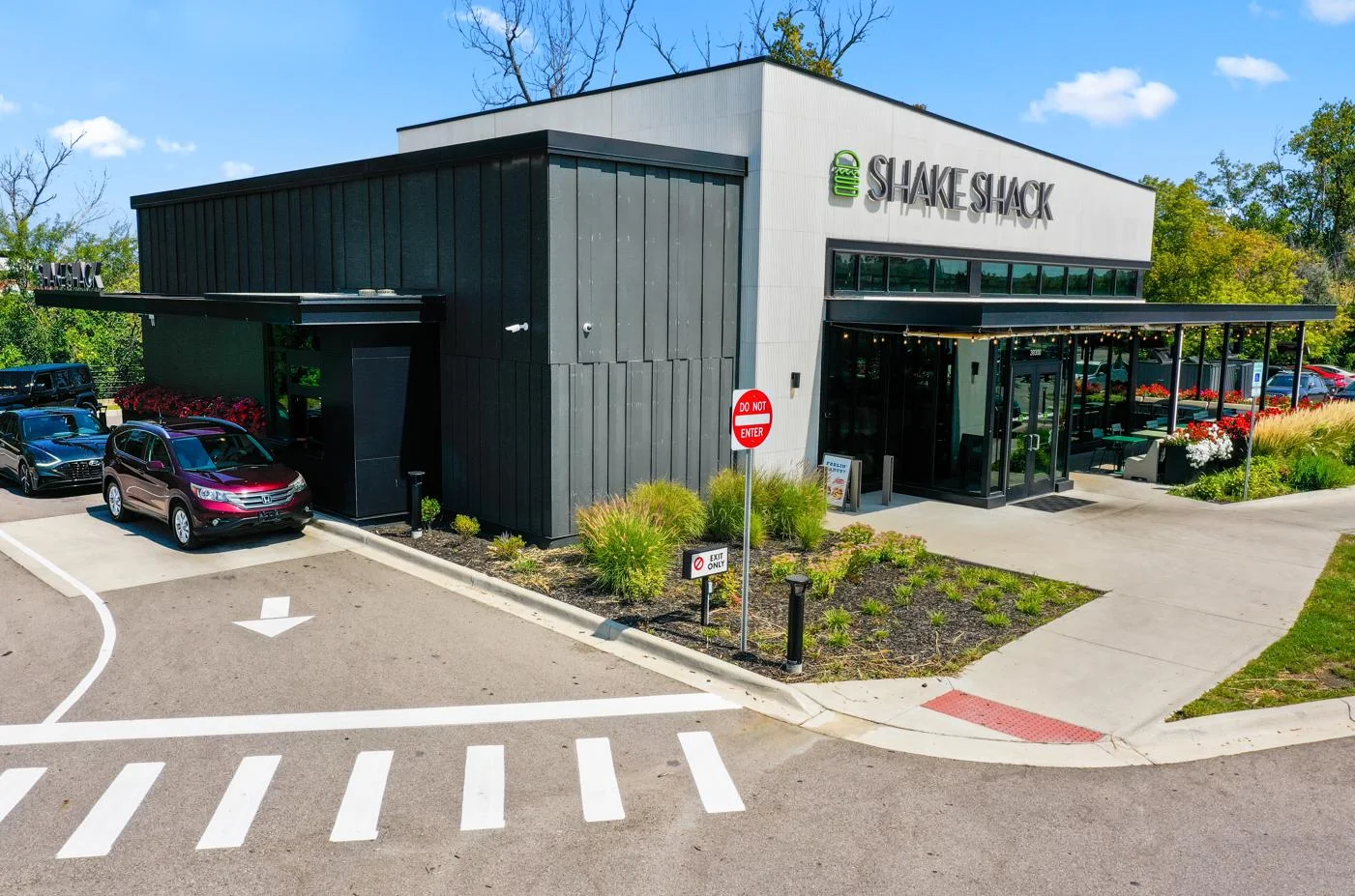 Shake Shack | Prime Retail Location — Sale in Livonia, MI, photo 3 of 3