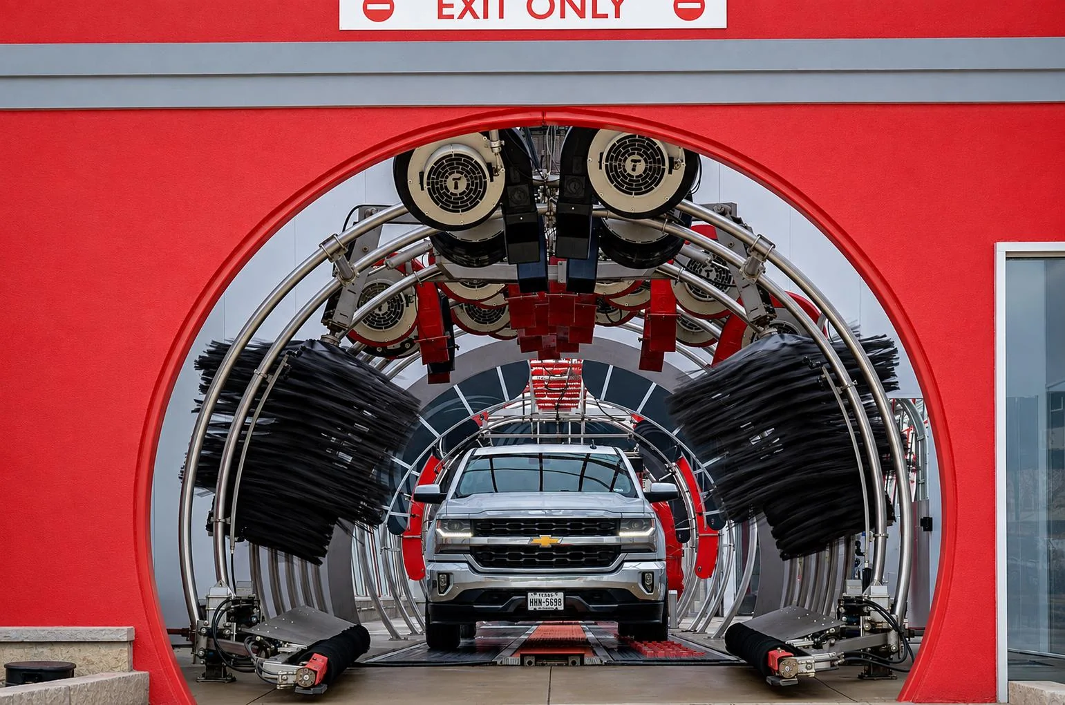 Tommy's Car Wash — Sale in Austin, TX, photo 7 of 8